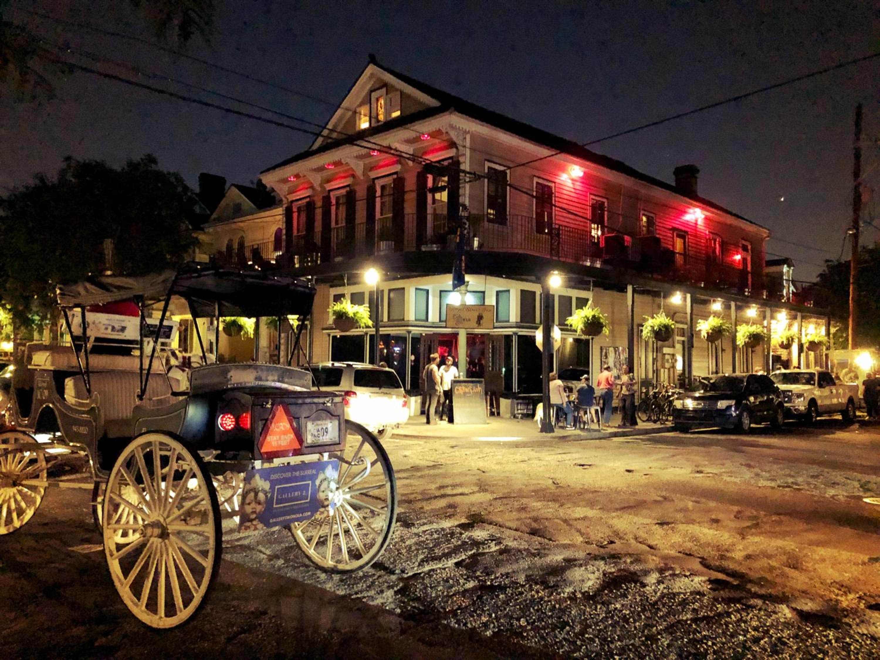 Royal Street Inn & Bar