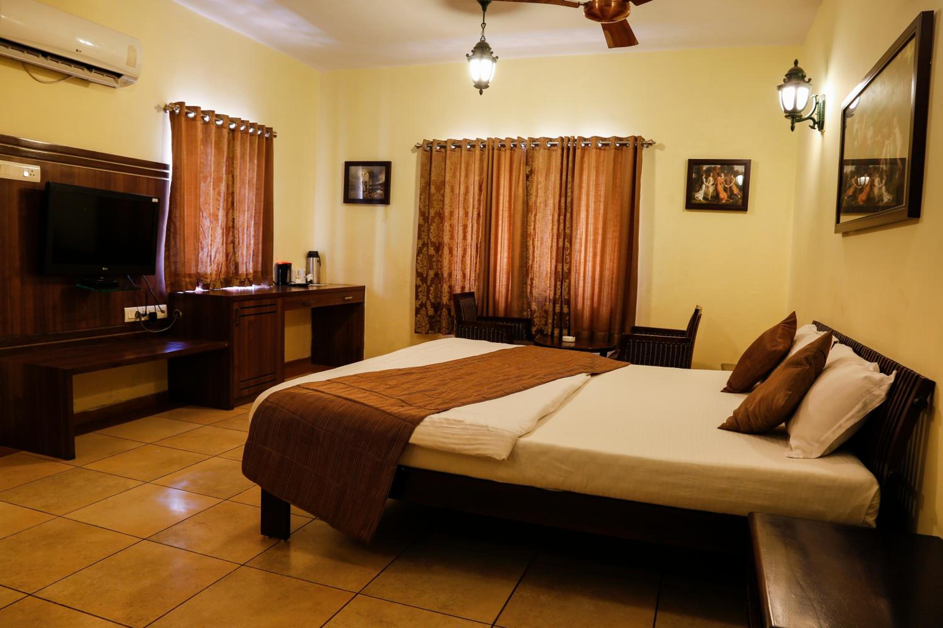 The Colonial Manek Manor By SAH