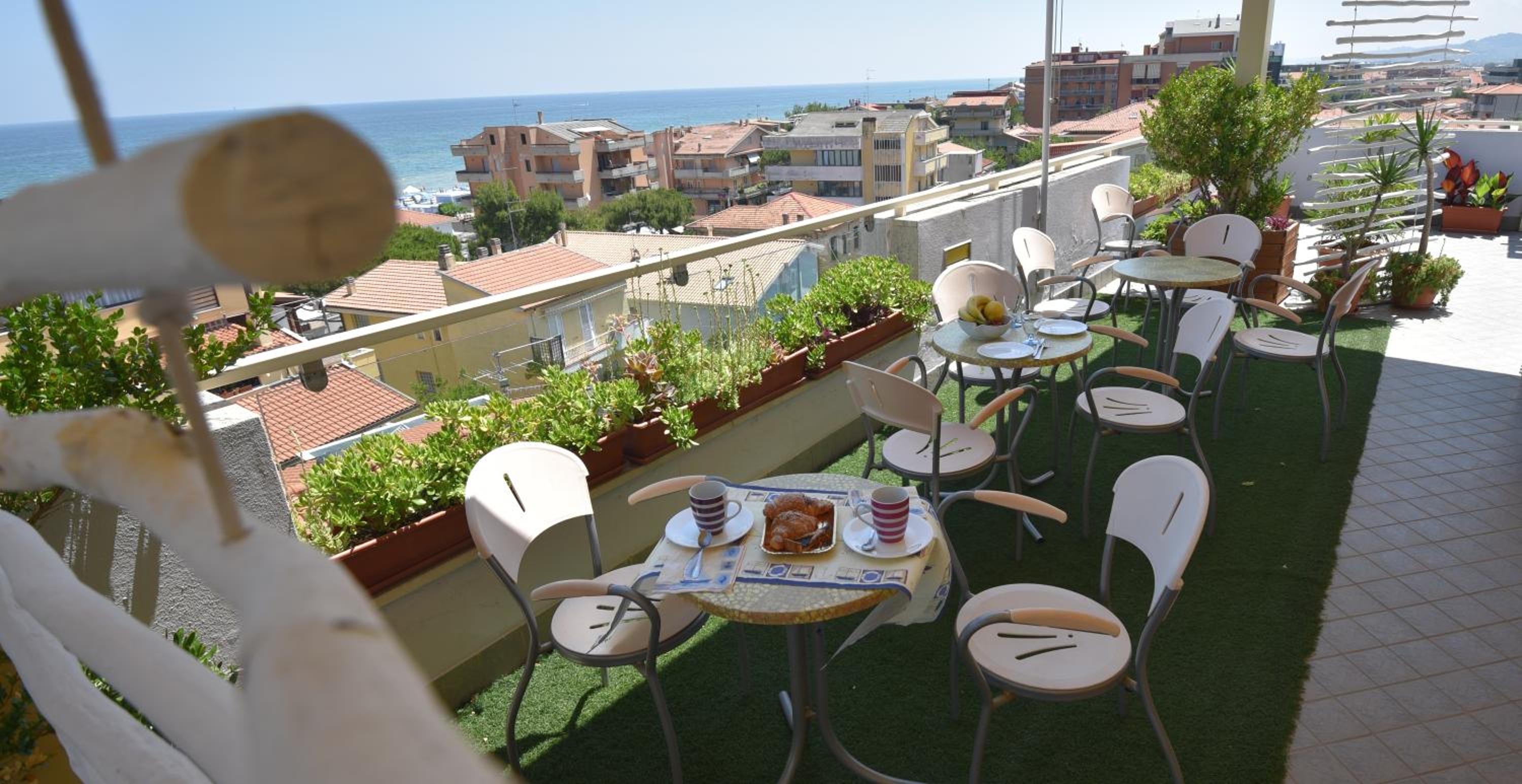 balcony