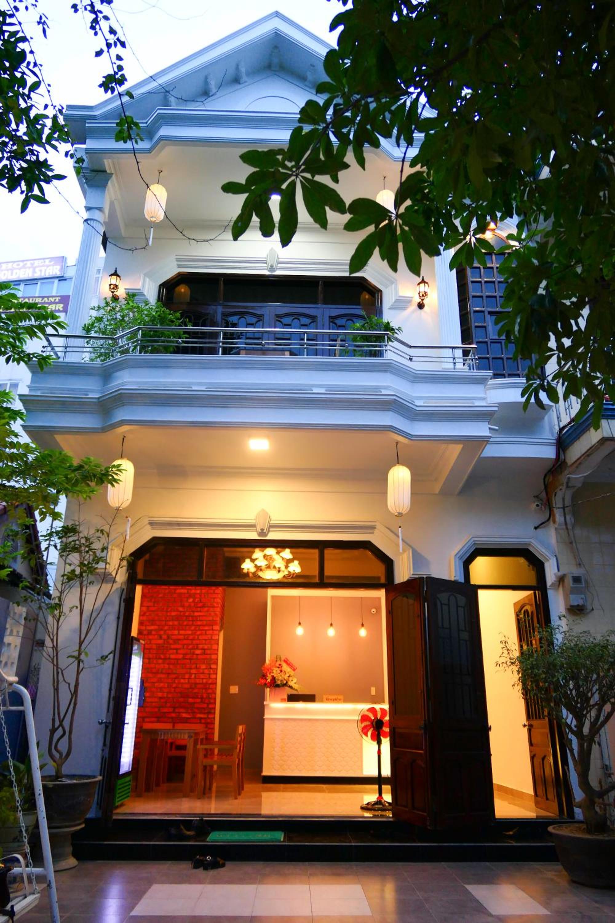 Shark Homestay