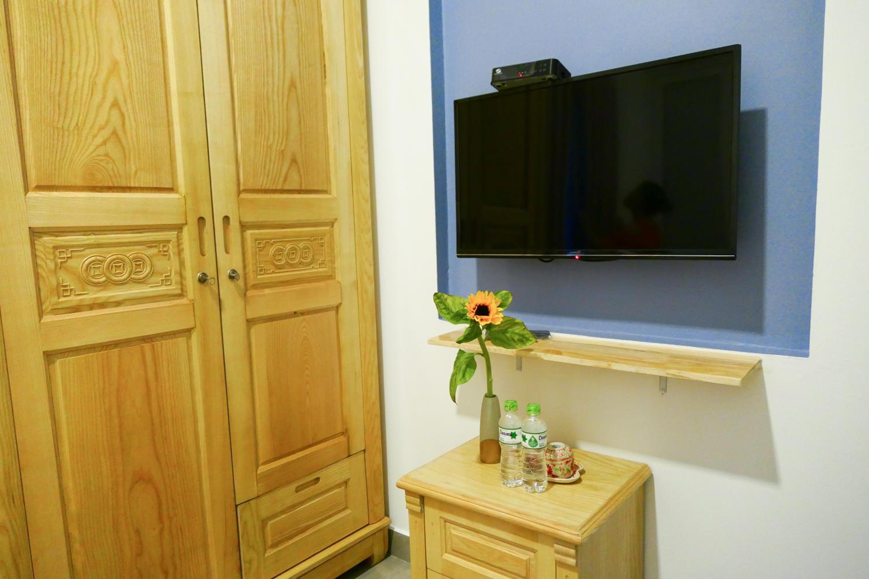 Shark Homestay