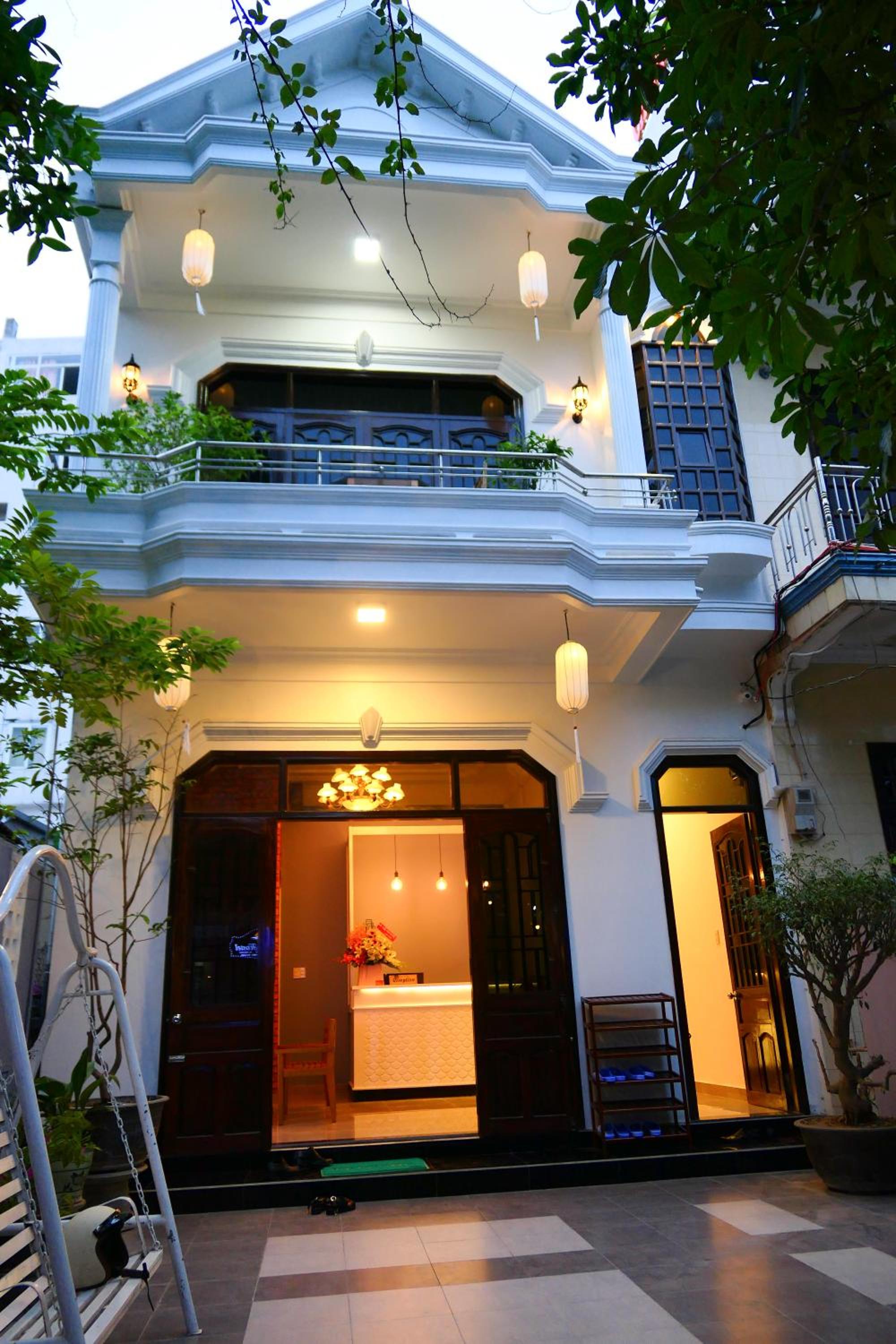 Shark Homestay