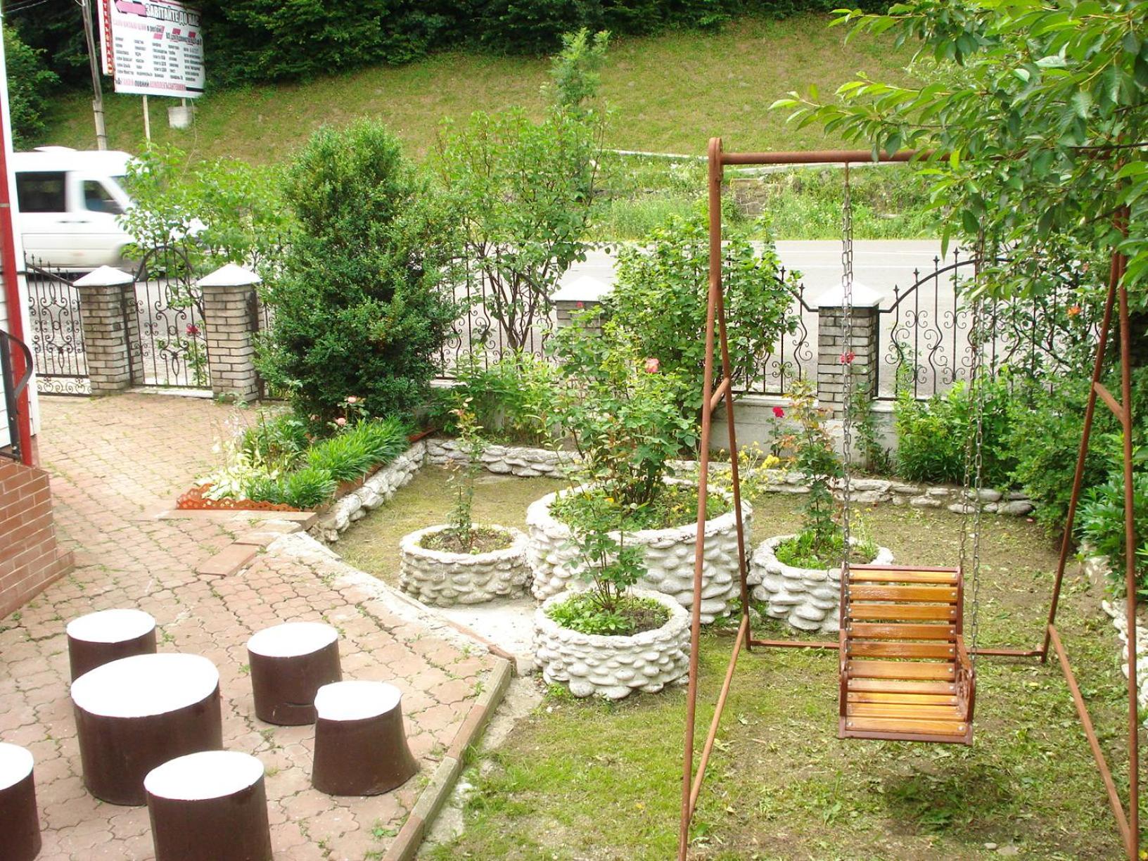 Photo 10