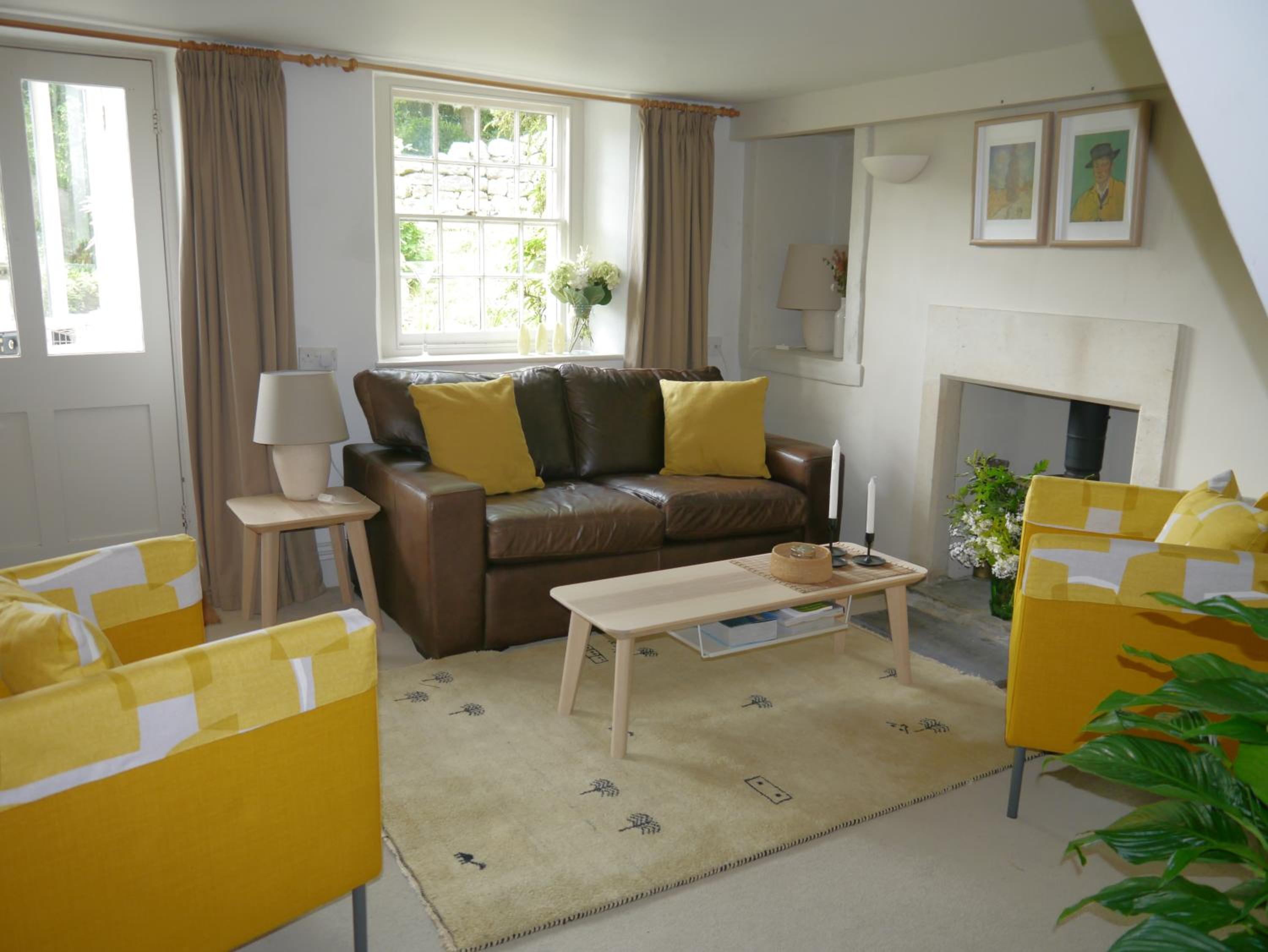 Yew Tree Cottage view 3