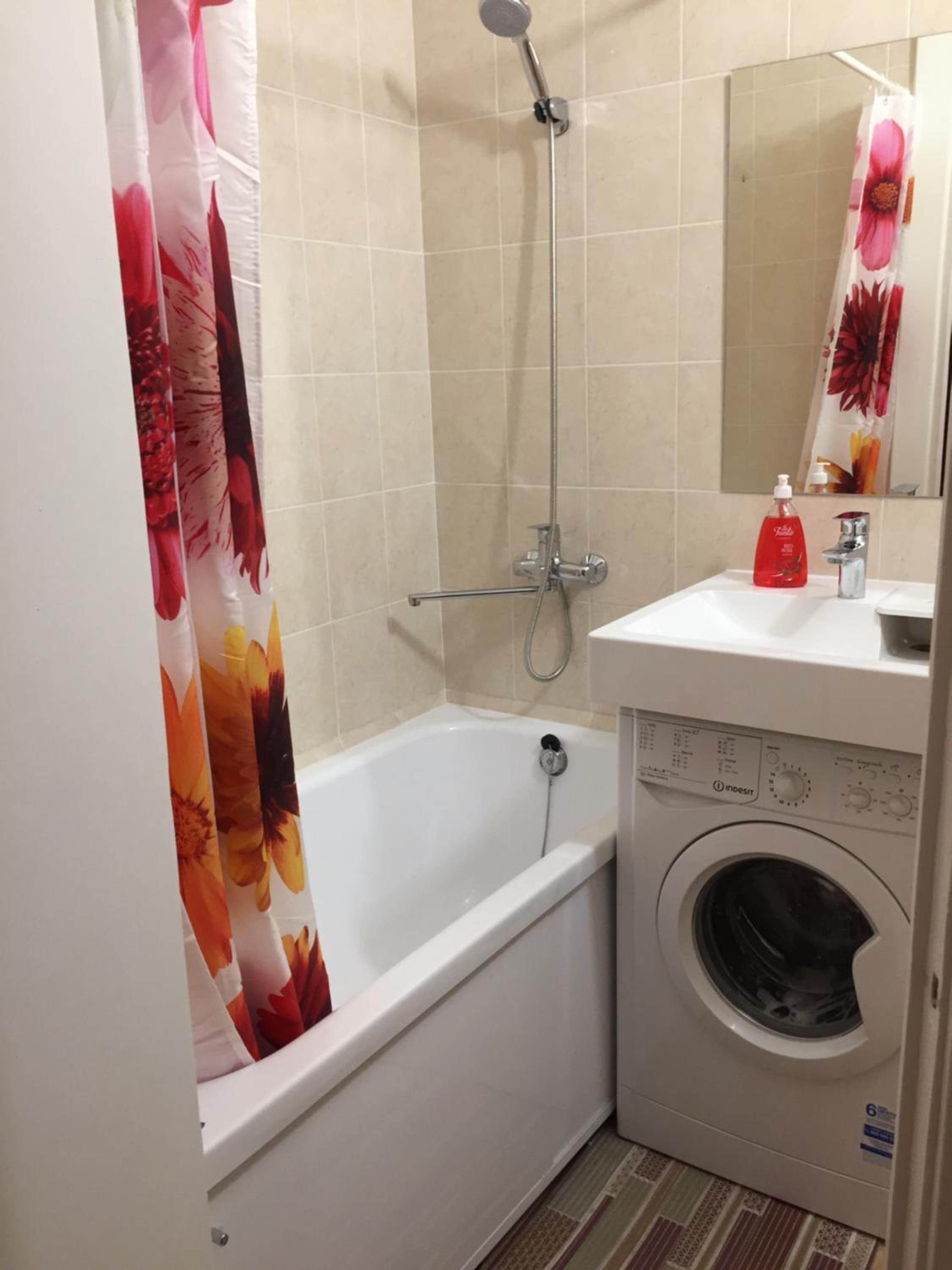 Photo 19