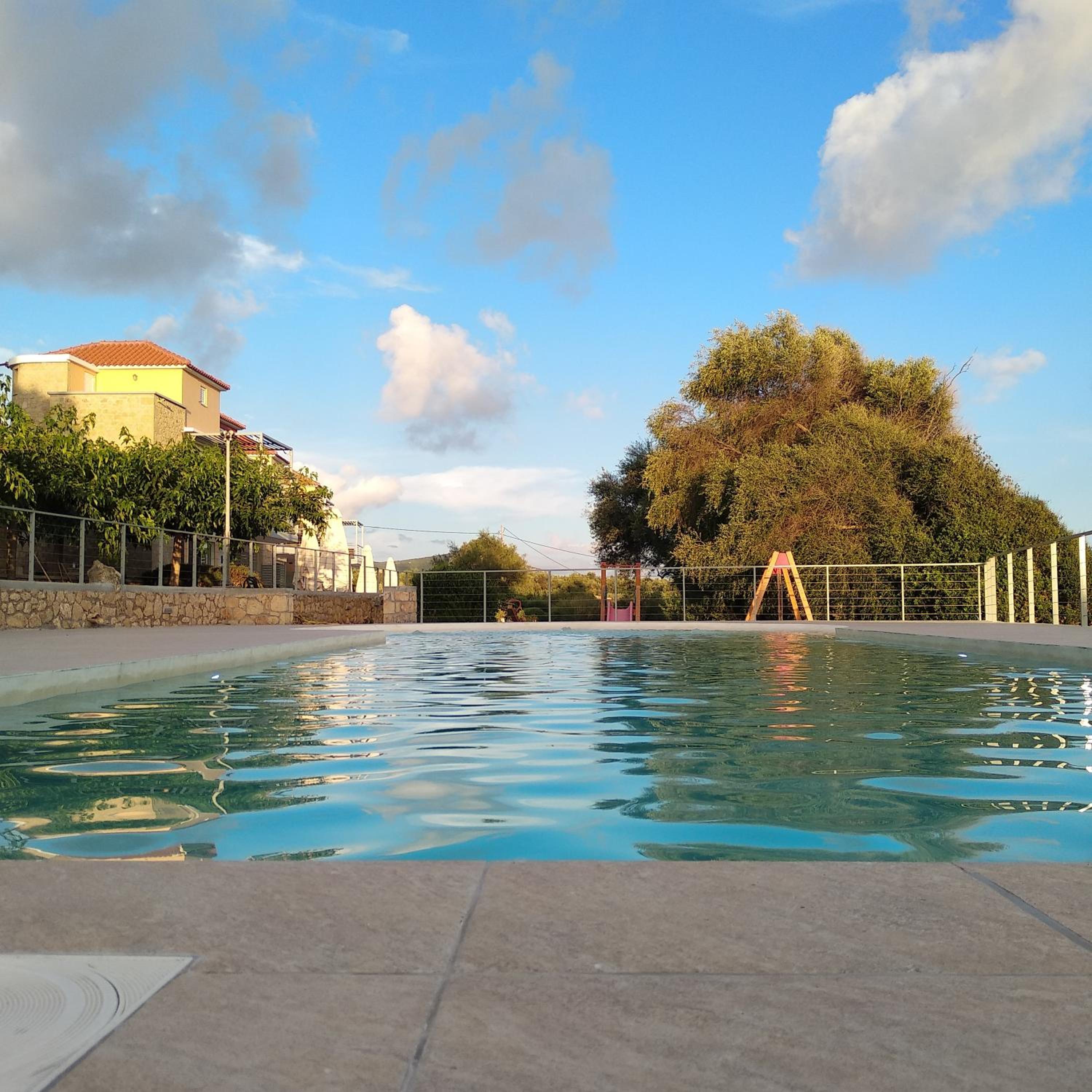 Dialiskari Villas