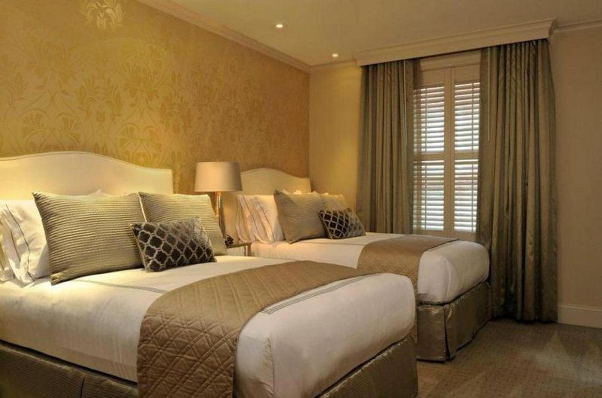 Hotel Veritas - Property Image 1