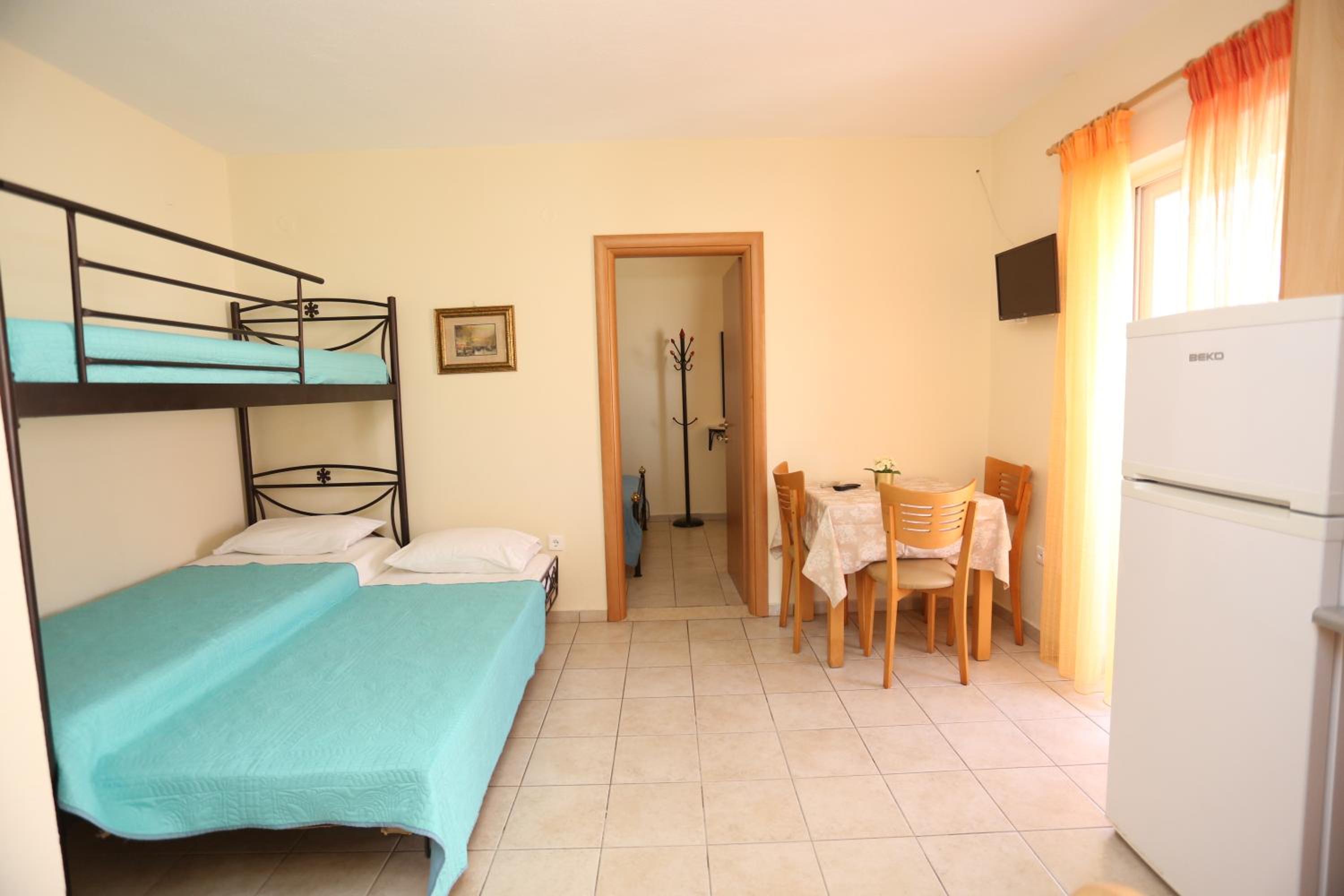 Katerina Apartments