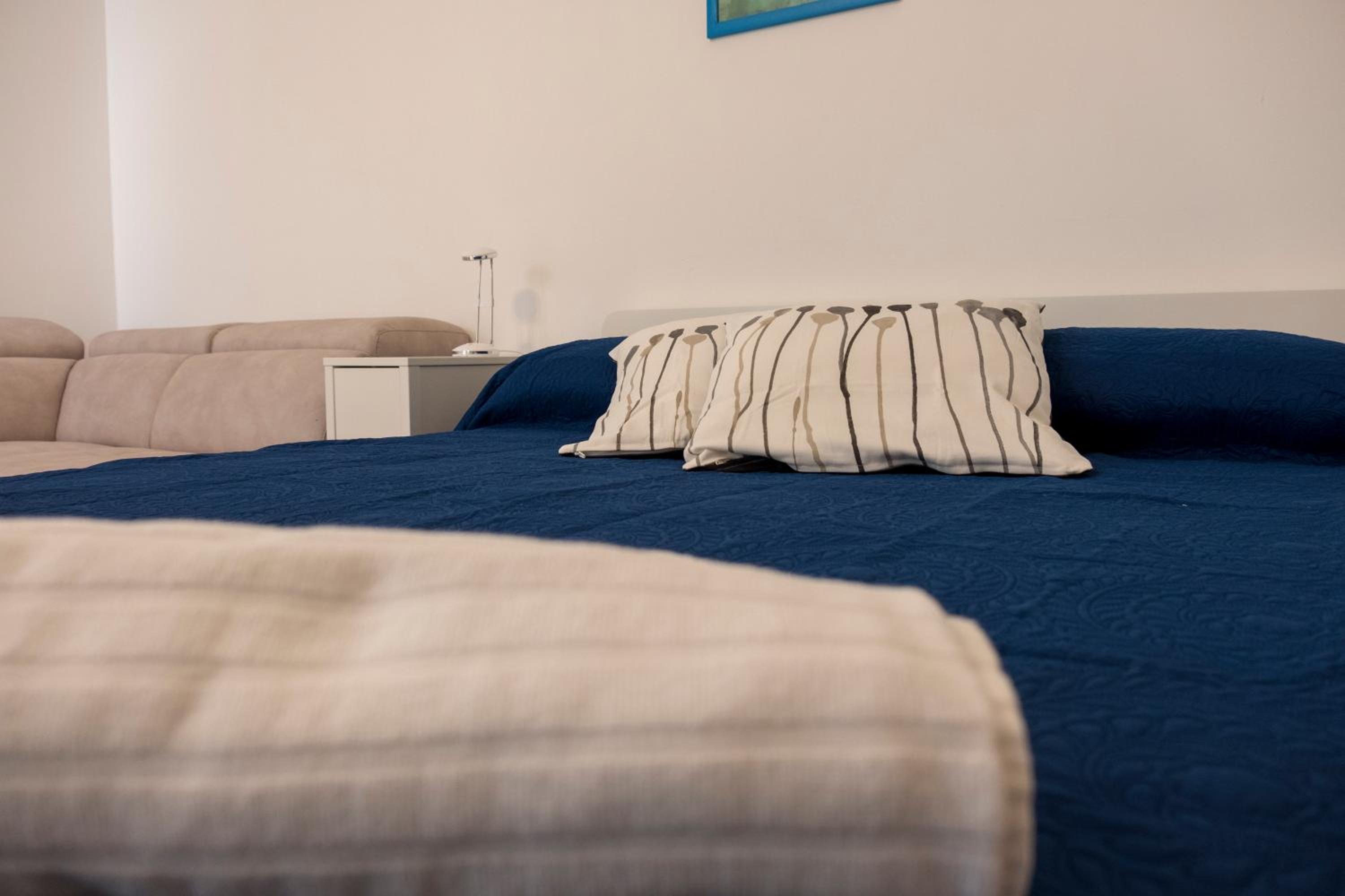 Enjoy Trani en Trani — hotel room