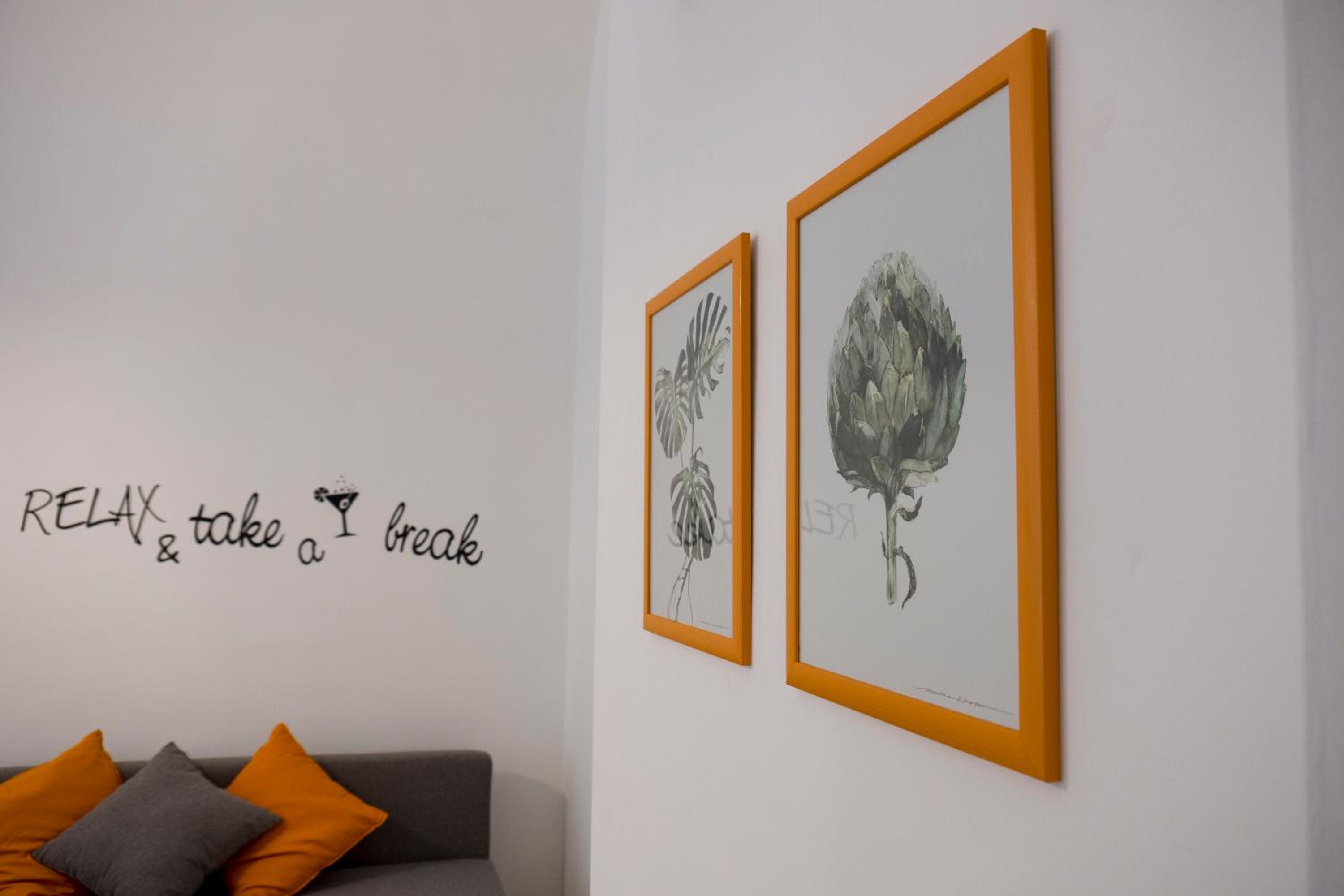 Enjoy Trani en Trani — lounge