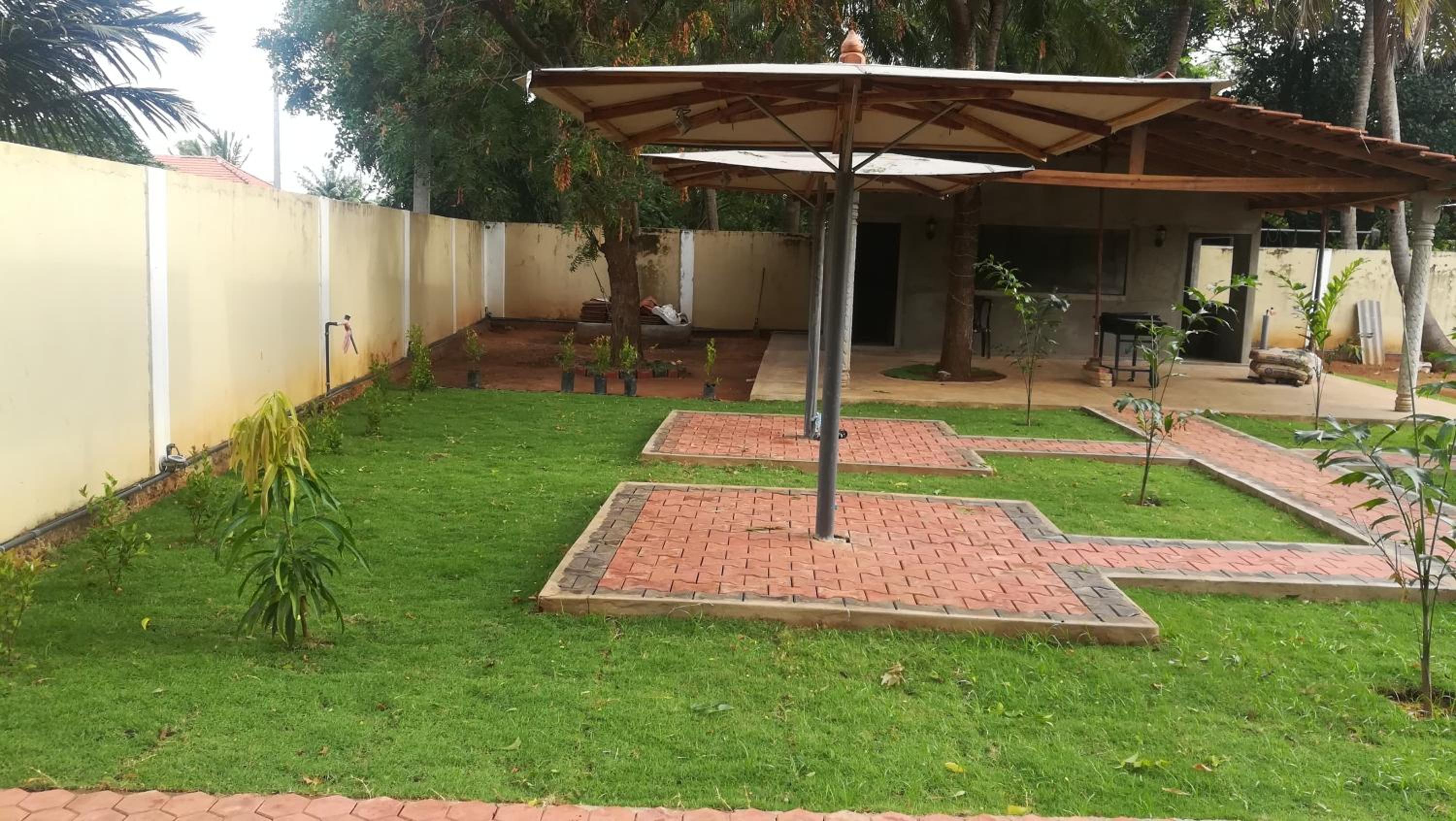 Dayanithi Guest House