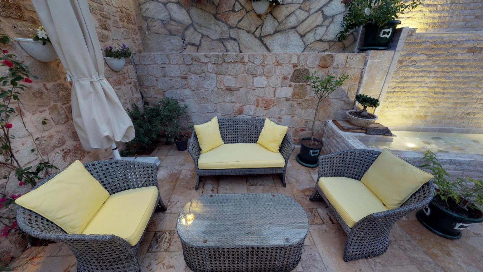 Patron Hotel - Image 70