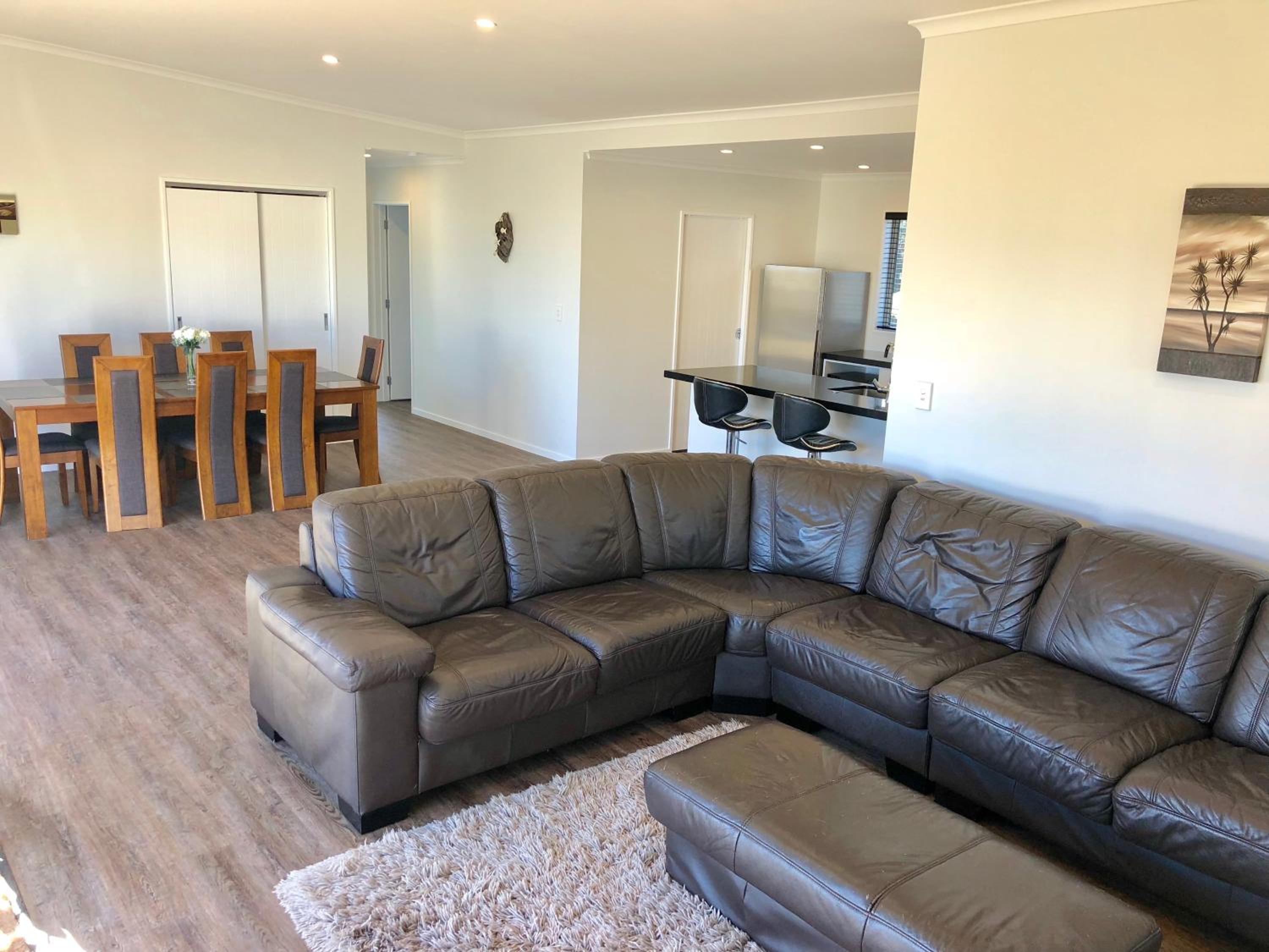 Otaki Beachfront Getaway view 5