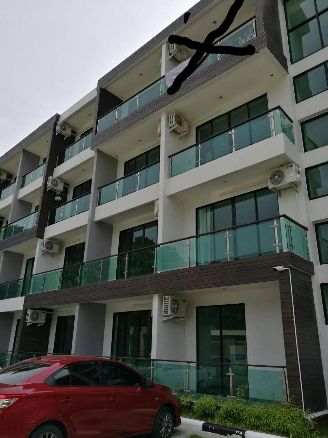 The Naithorn Condo Unit 401