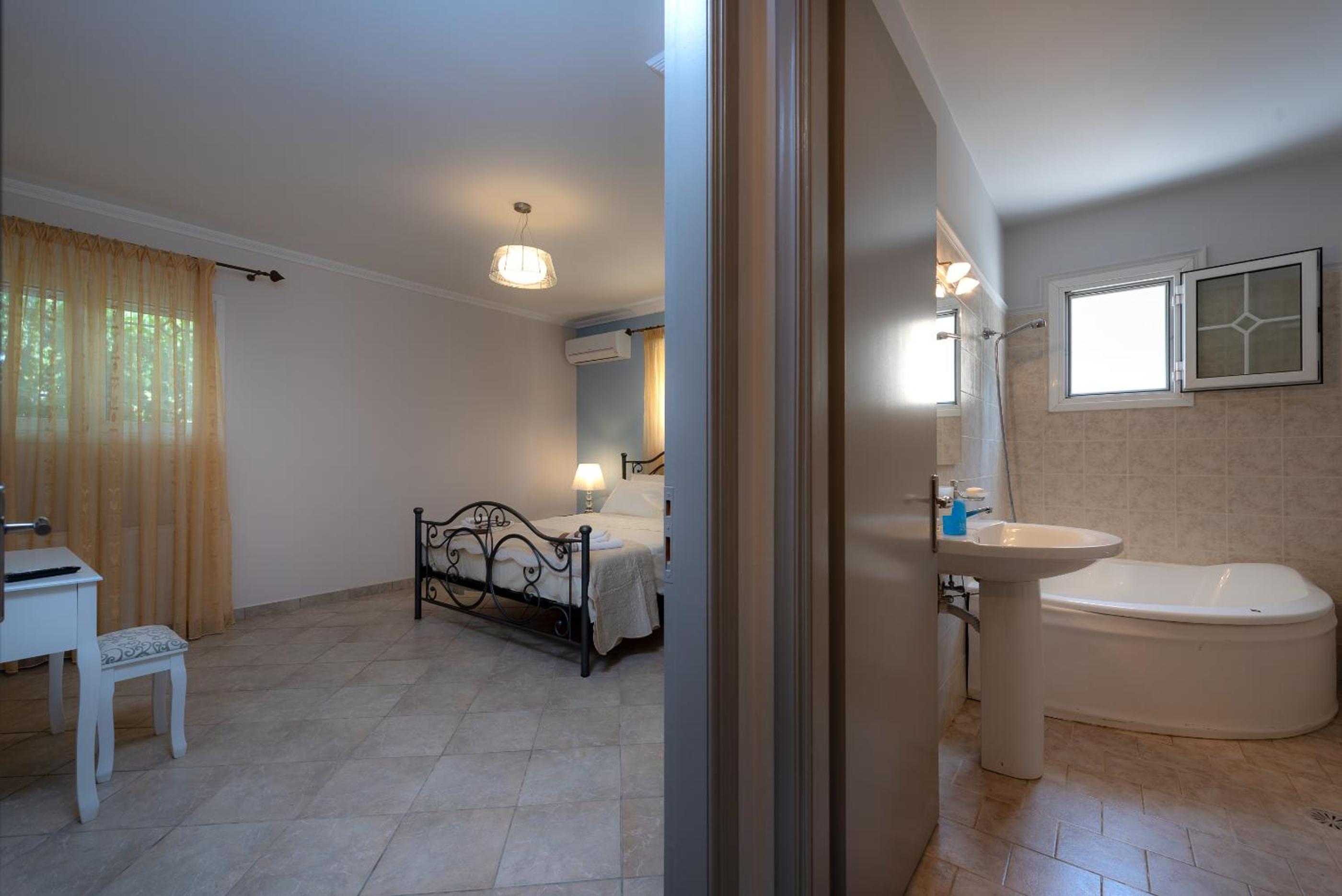 Erato Apartment