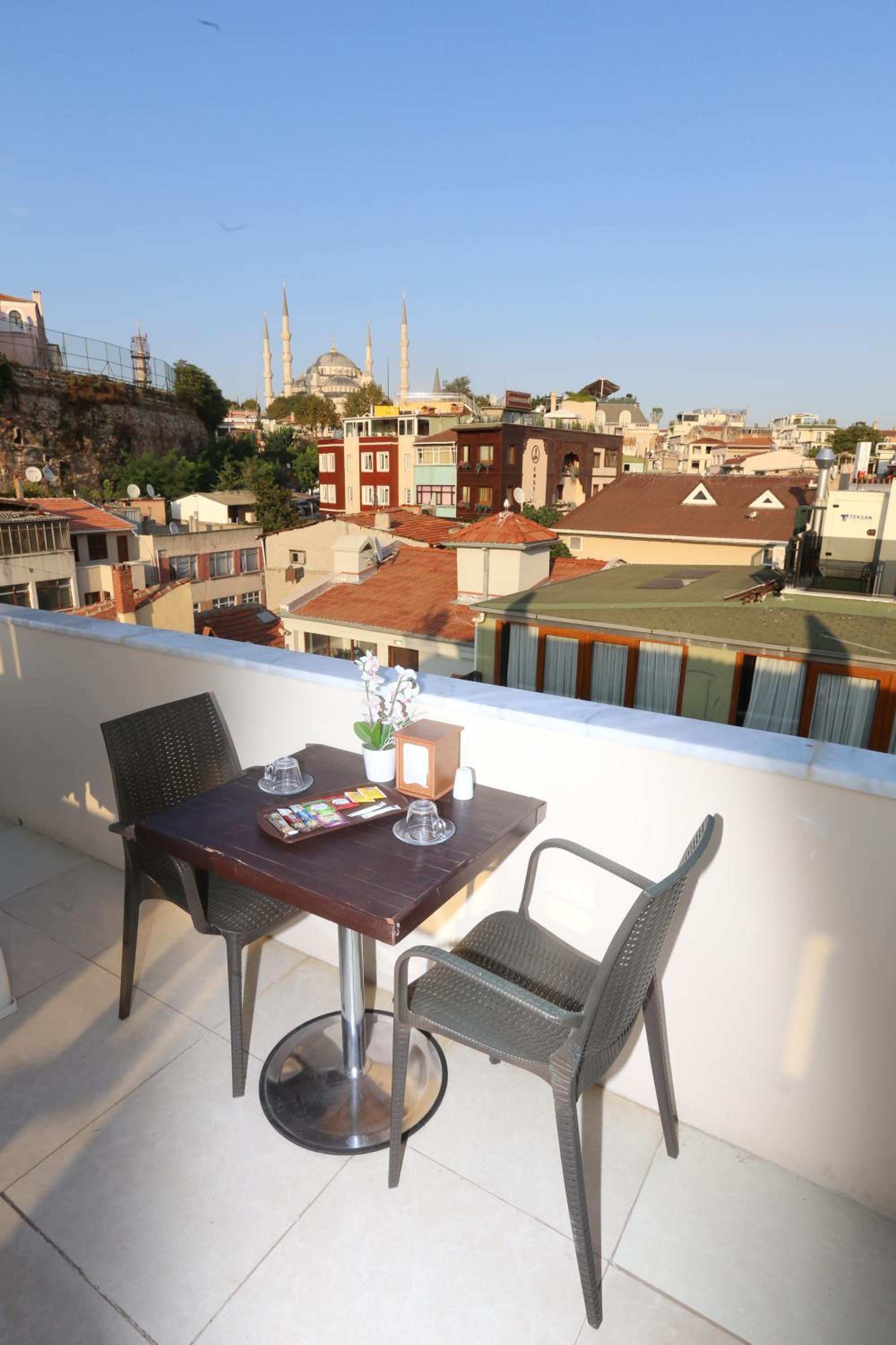 My Holiday Time Otel - Image 18