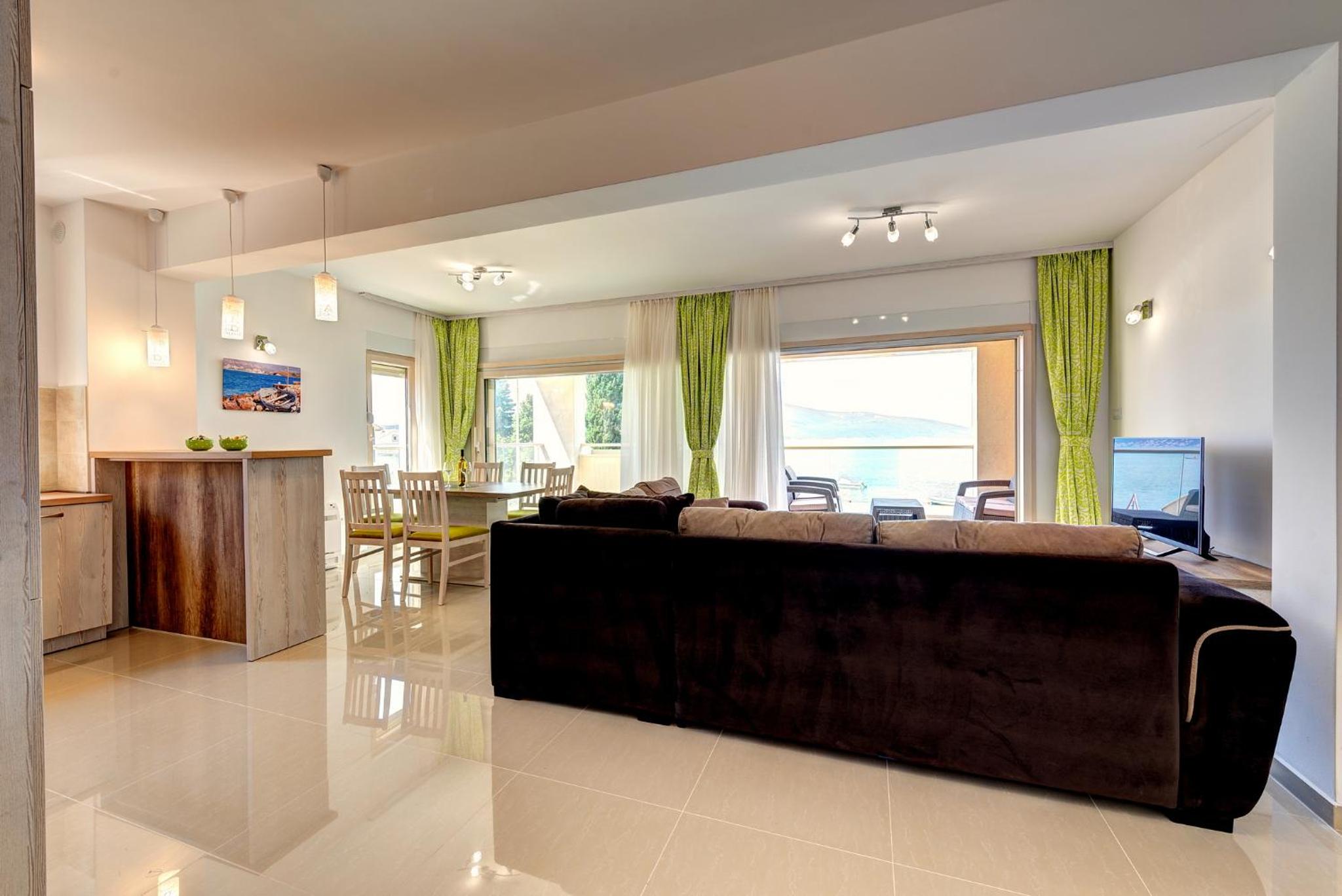 Photo 93