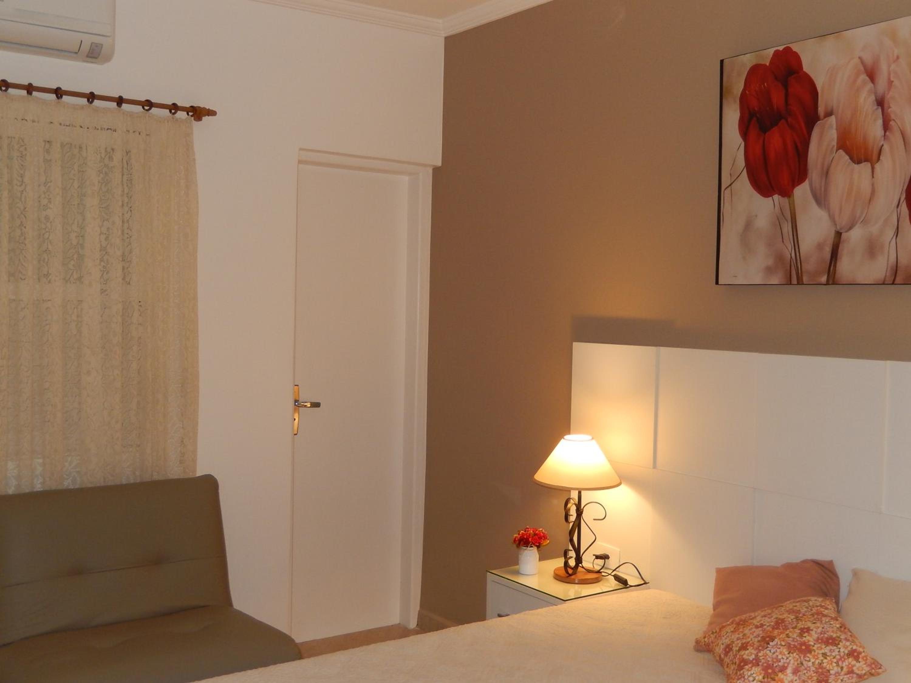 Condominio RESIDENCIAL Via Marina a 80 metros da Praia da Enseada