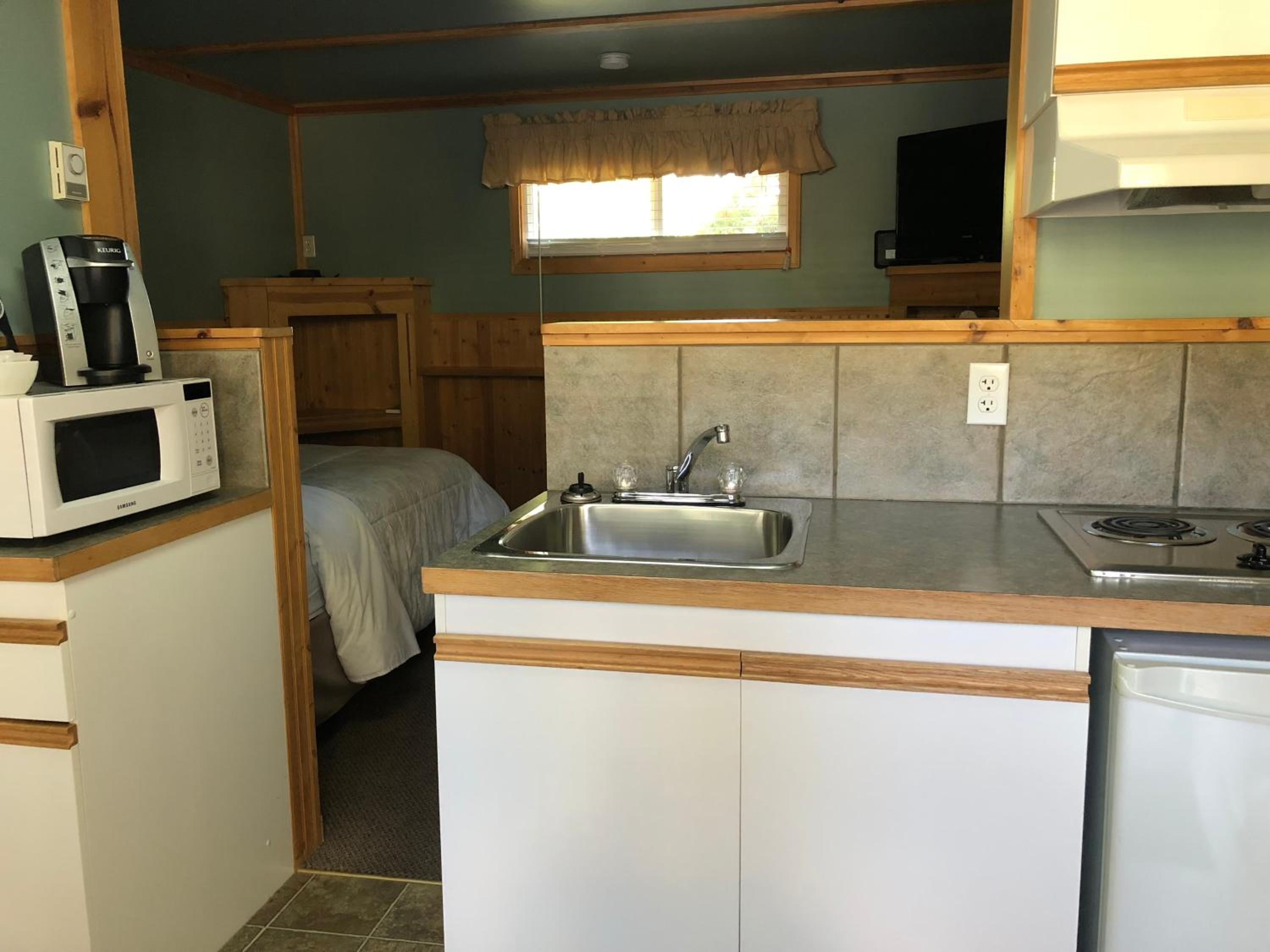 Piccadilly Motel