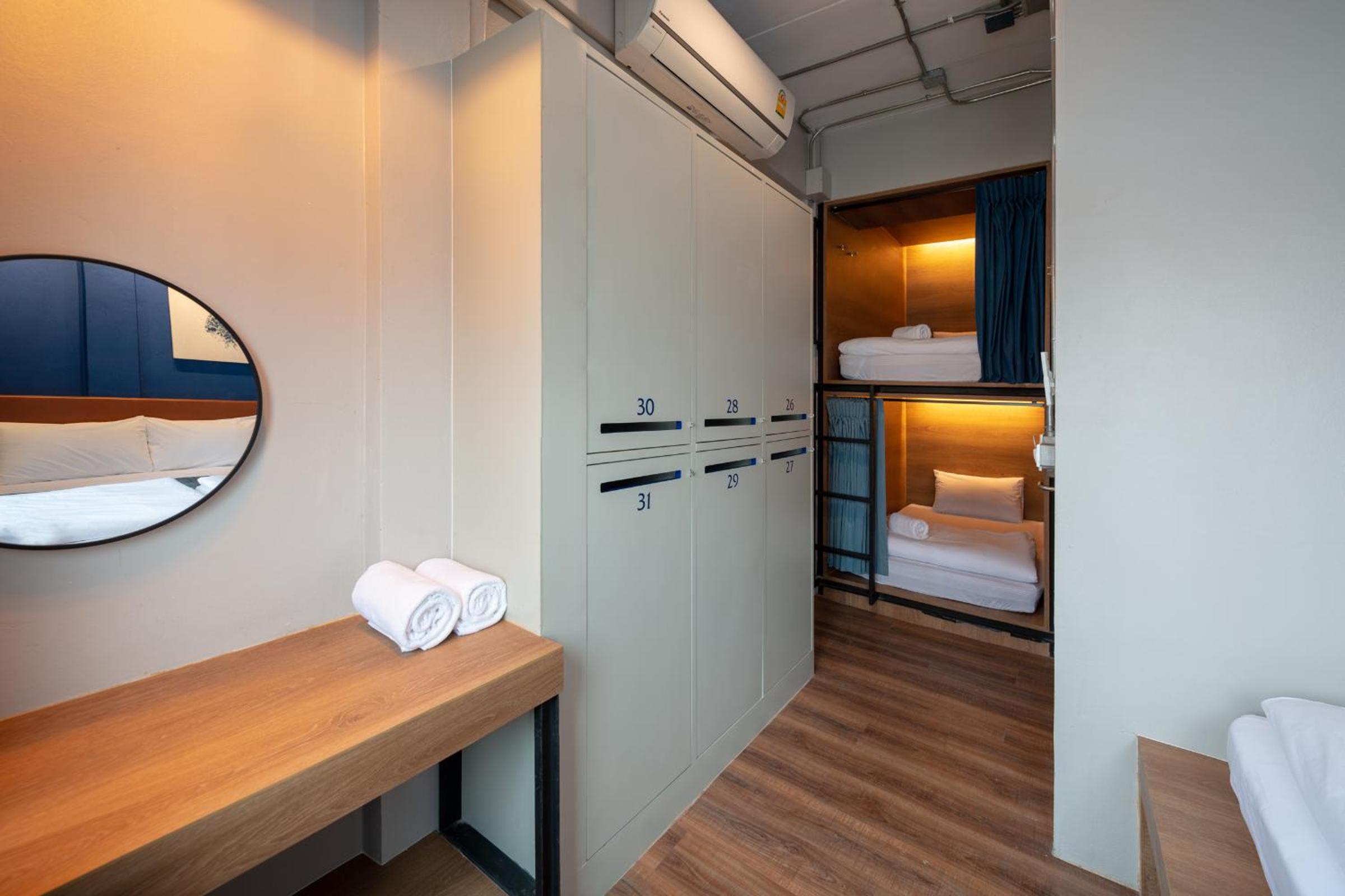 Natee Hostel
