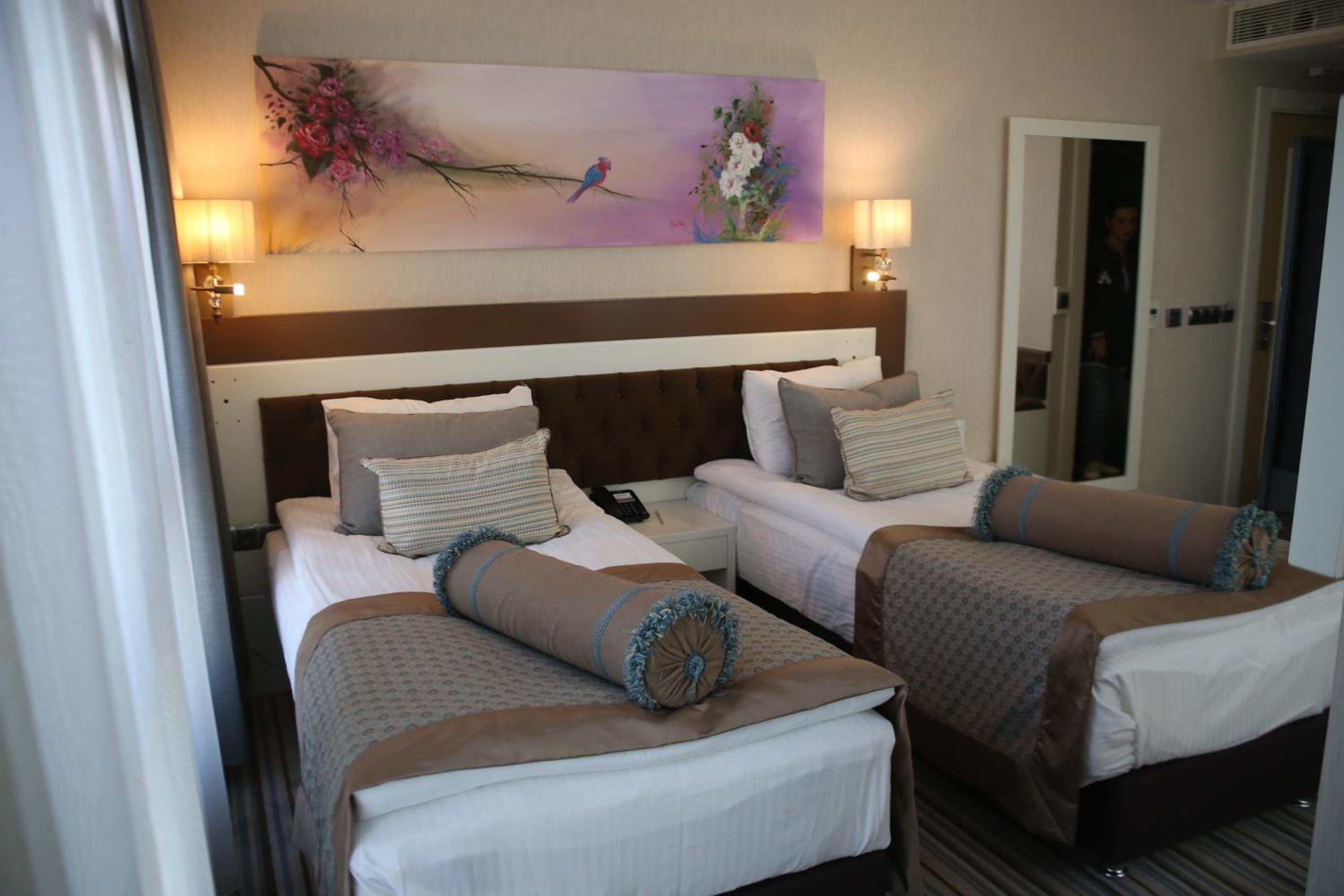Seven Deep Otel - Image 23