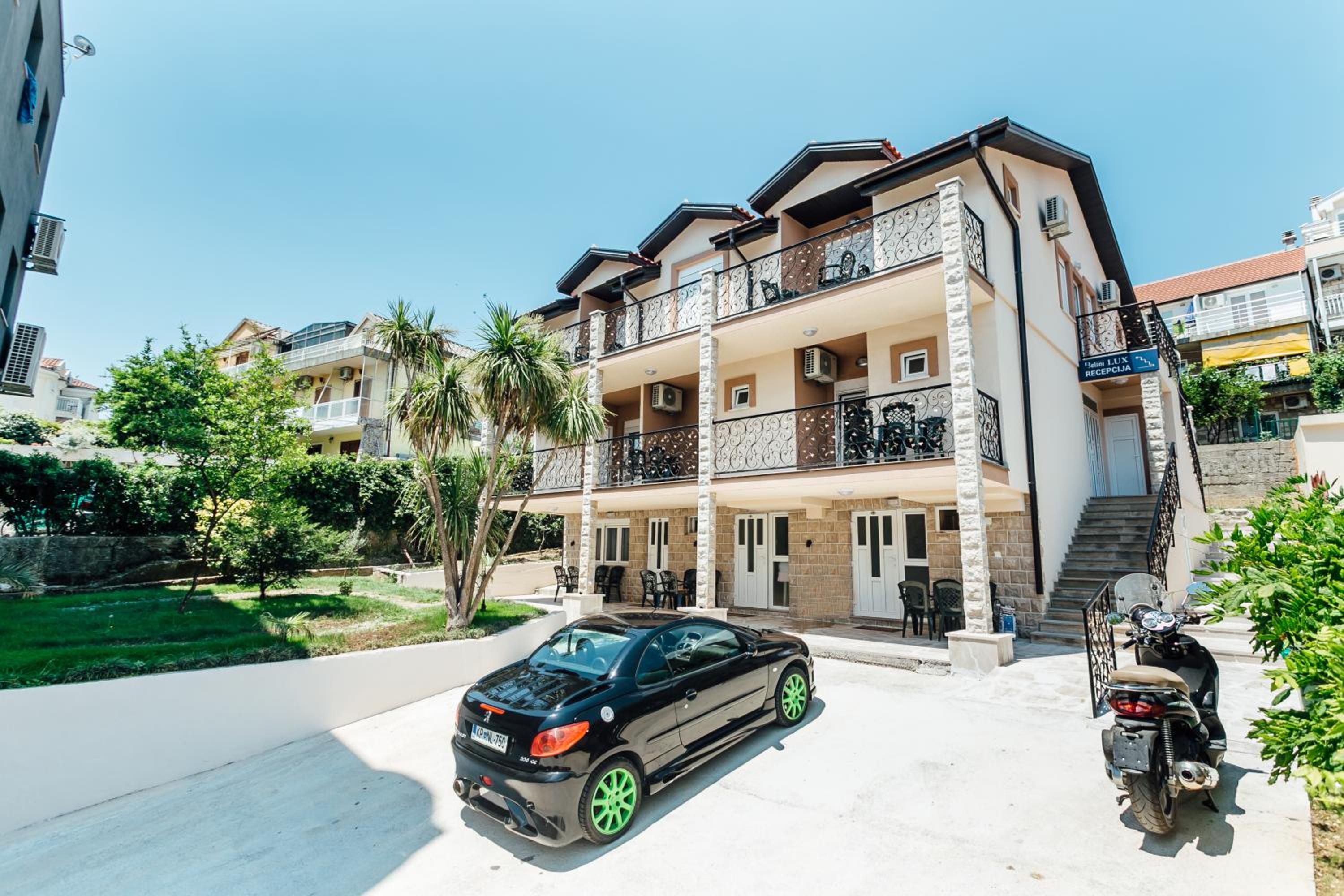 Apartments Belani