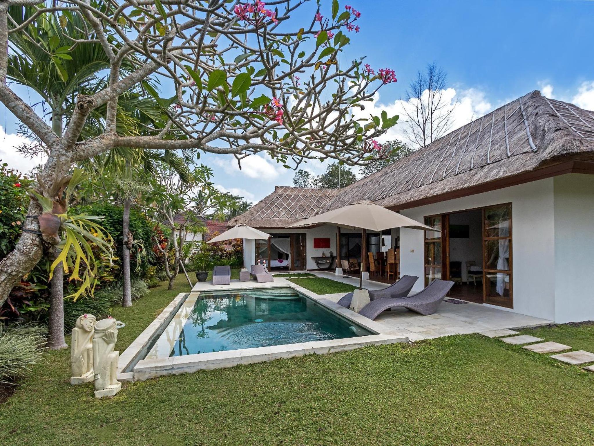 Villa Candi Kecil Tujuh by Villa Finder