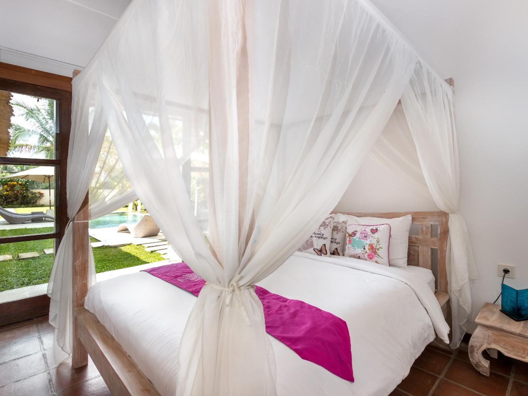 Villa Candi Kecil Tujuh by Villa Finder