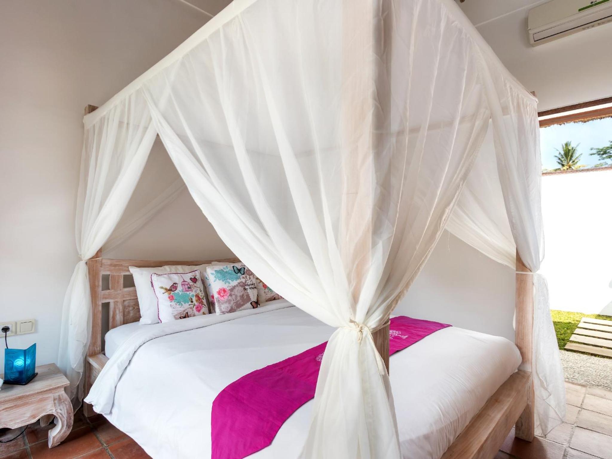 Villa Candi Kecil Tujuh by Villa Finder