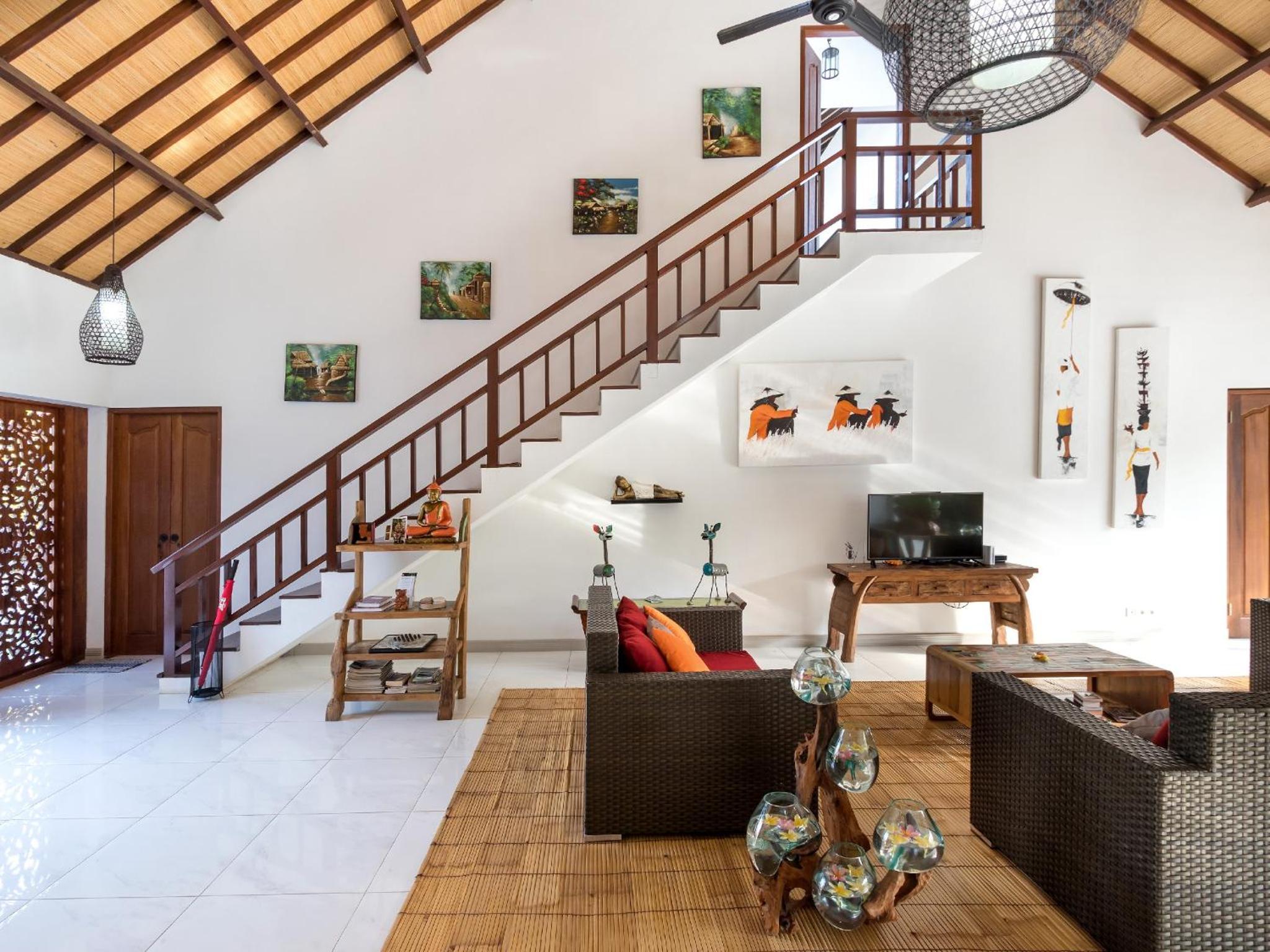 Villa Candi Kecil Tujuh by Villa Finder