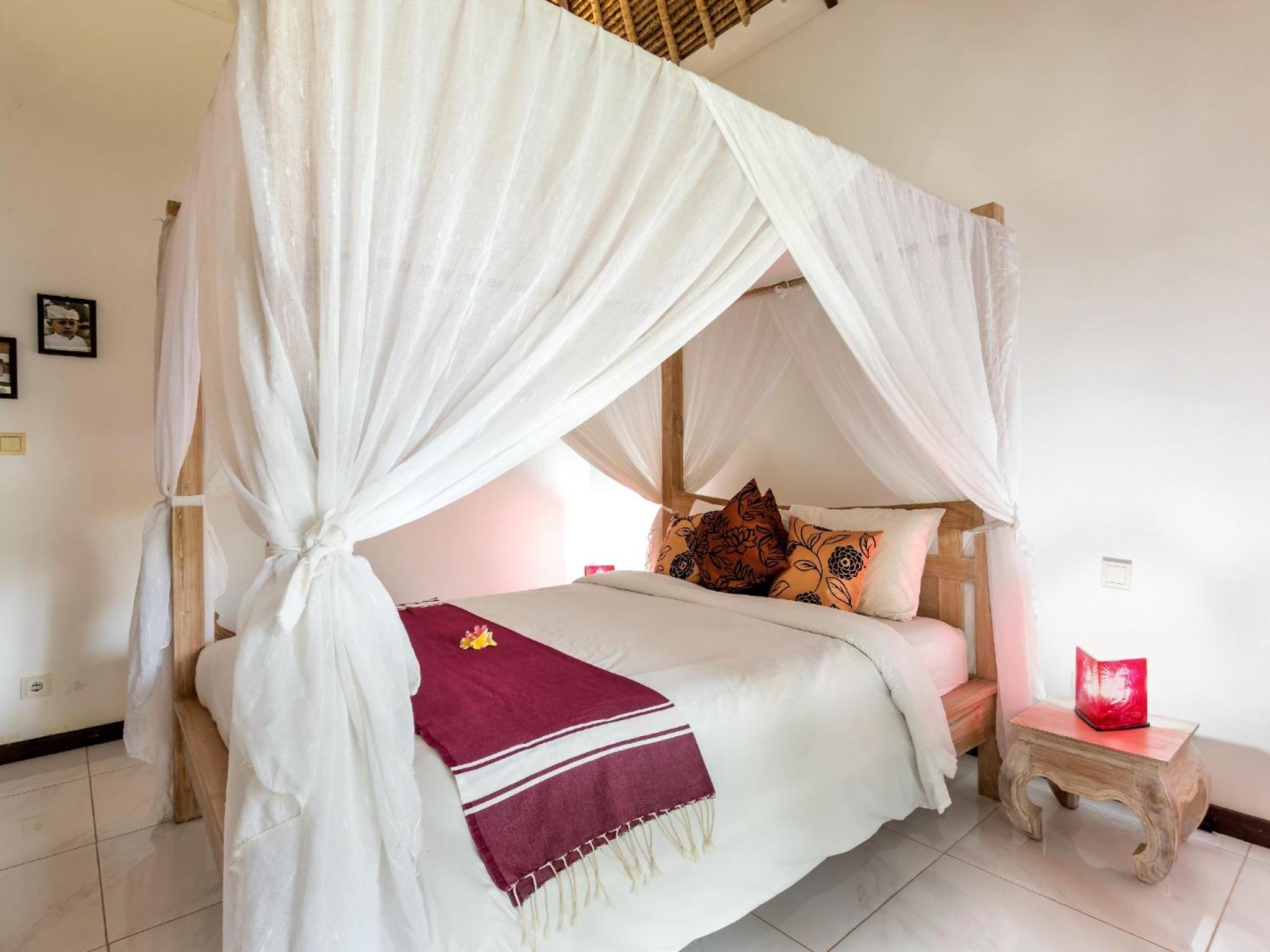 Villa Candi Kecil Tujuh by Villa Finder