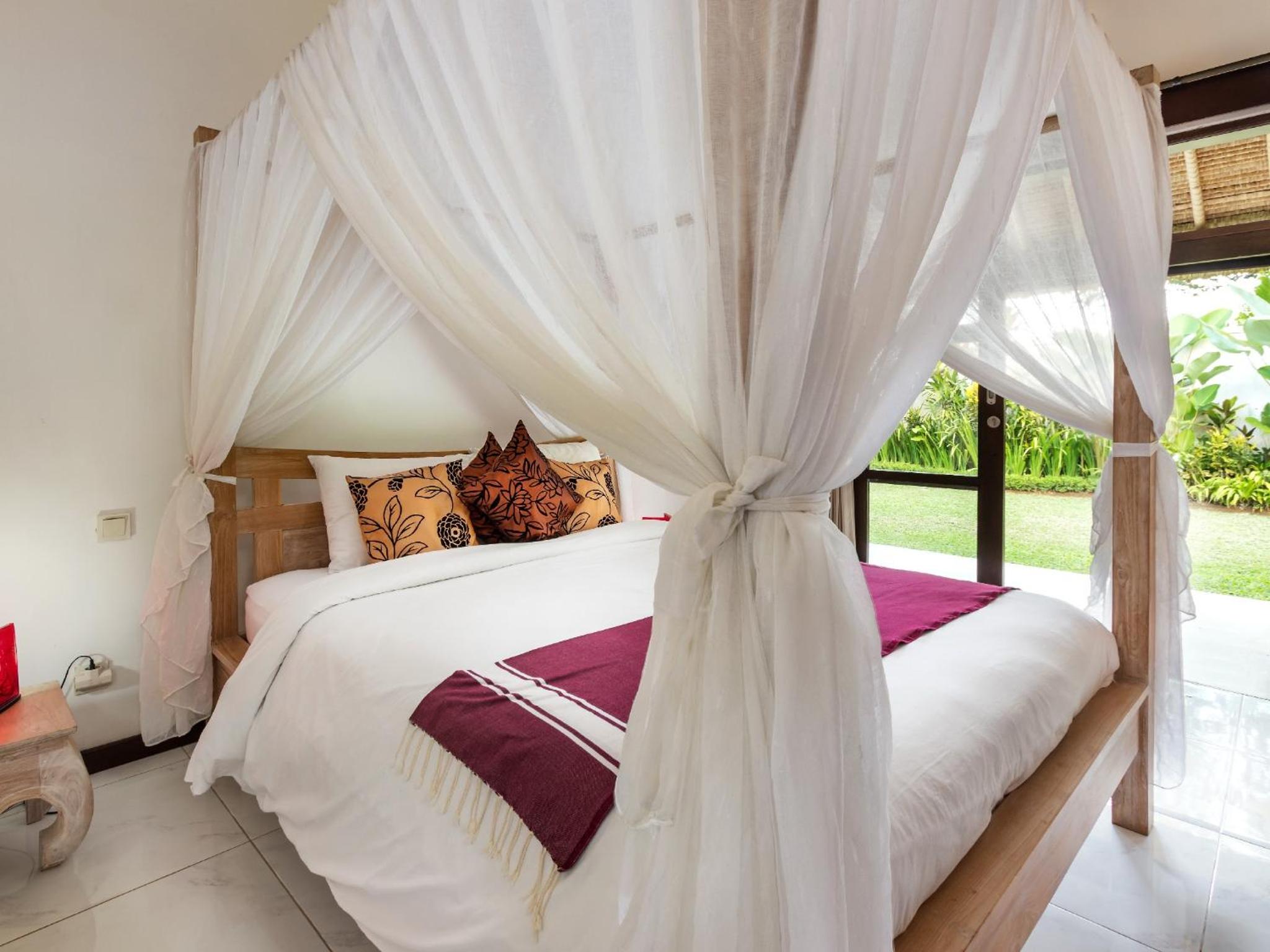 Villa Candi Kecil Tujuh by Villa Finder
