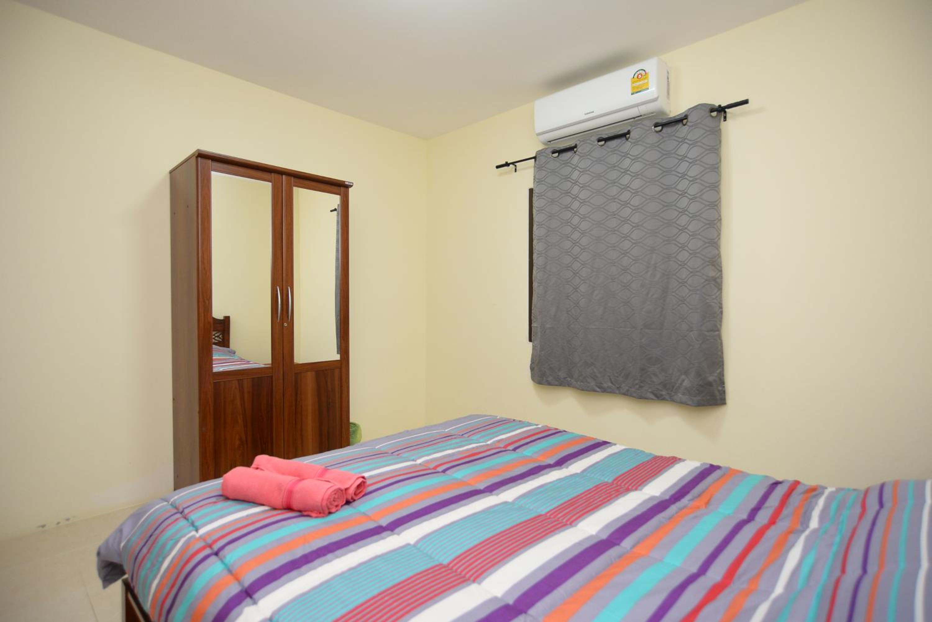 GARDEN VILLA - PATTAYA HOLIDAY HOUSE WALKING STREET 4 bedrooms
