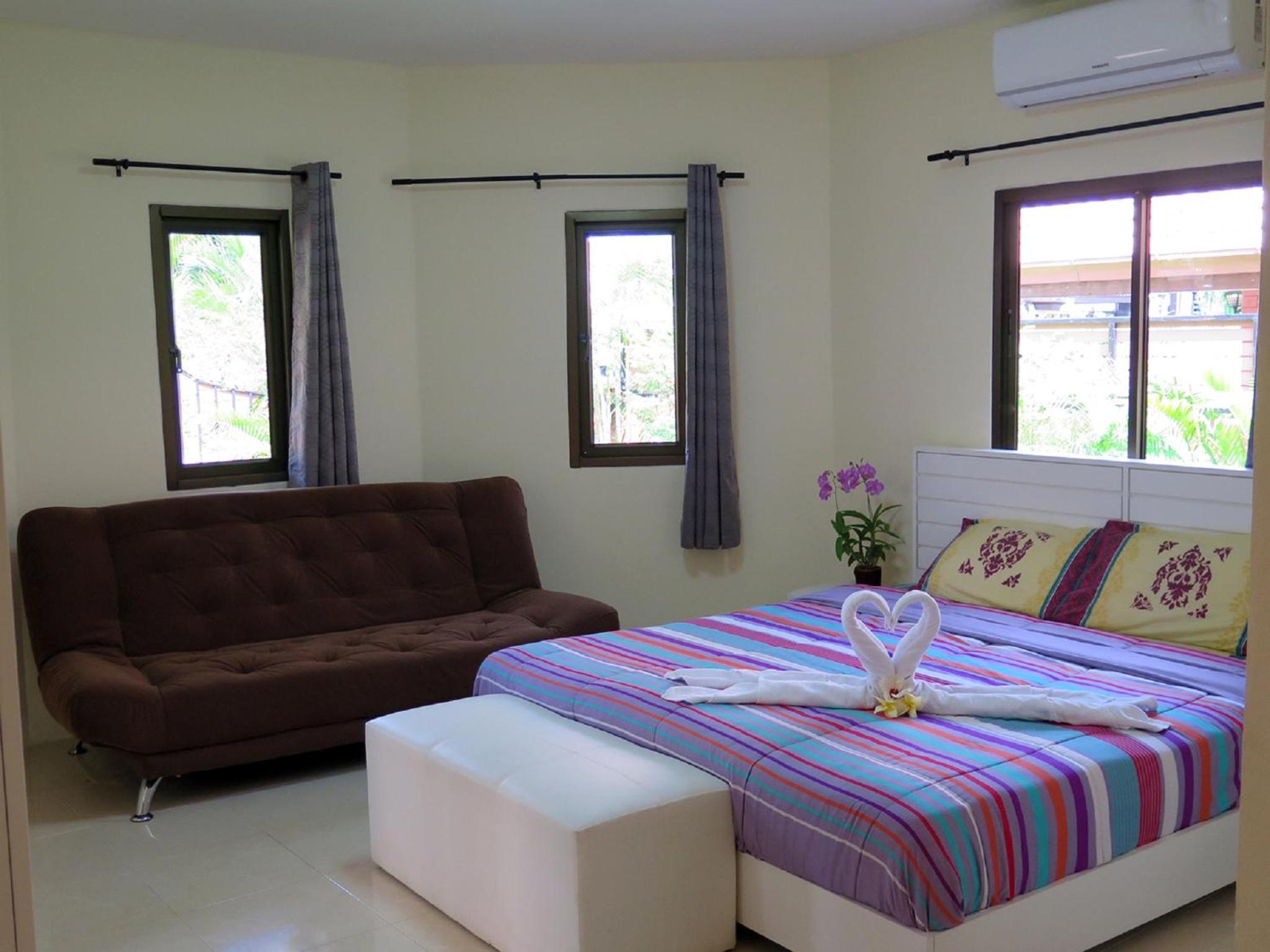 GARDEN VILLA - PATTAYA HOLIDAY HOUSE WALKING STREET 4 bedrooms