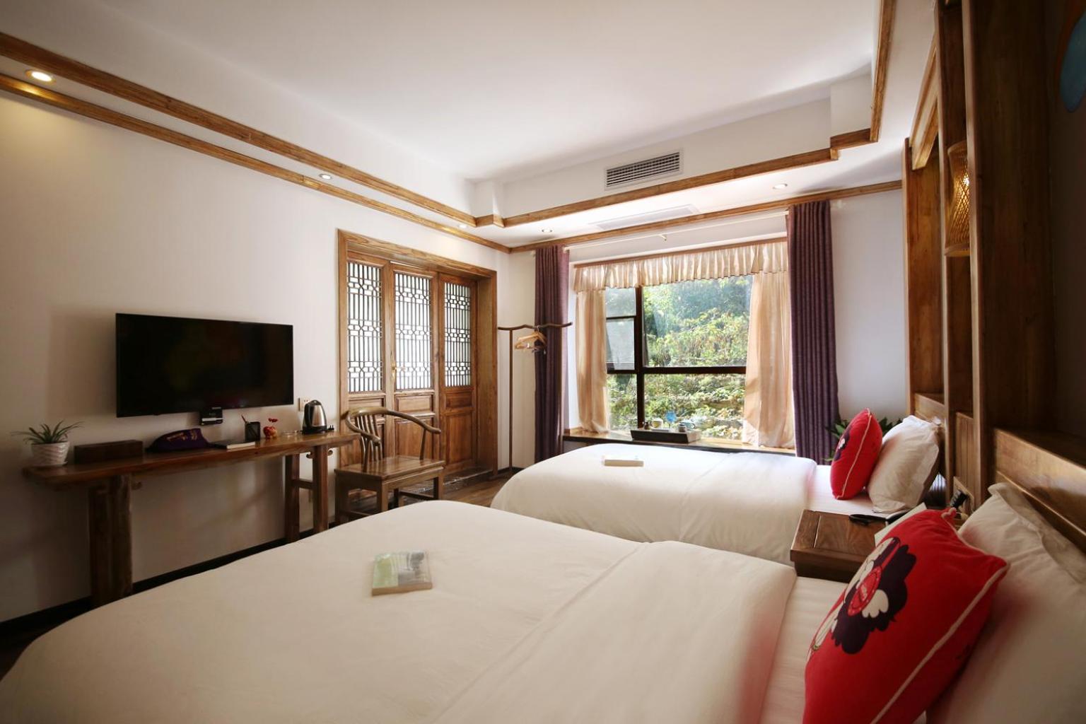 Zhangjiajie One city one inn