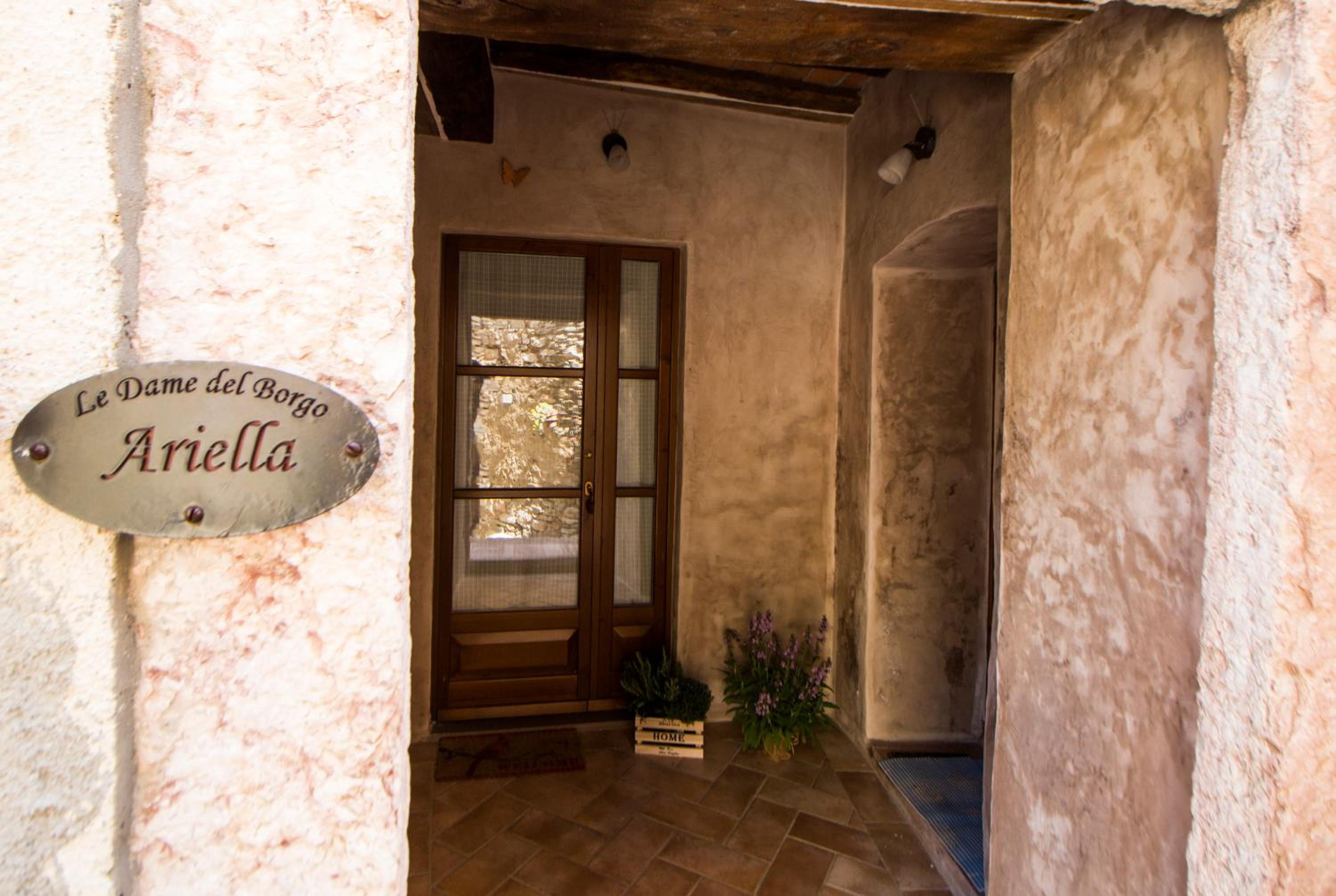 Le Dame del Borgo