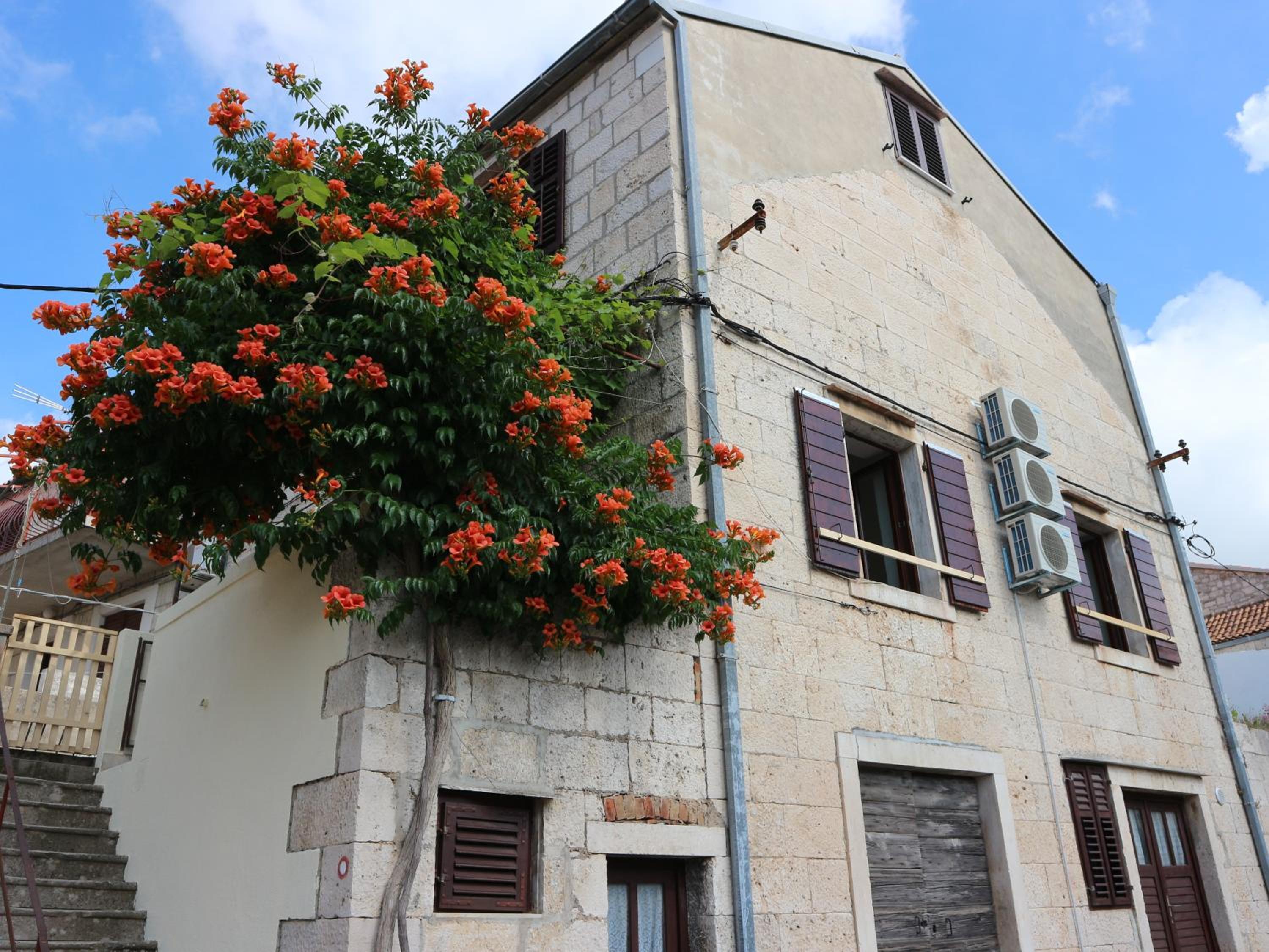 Cunka House view 5