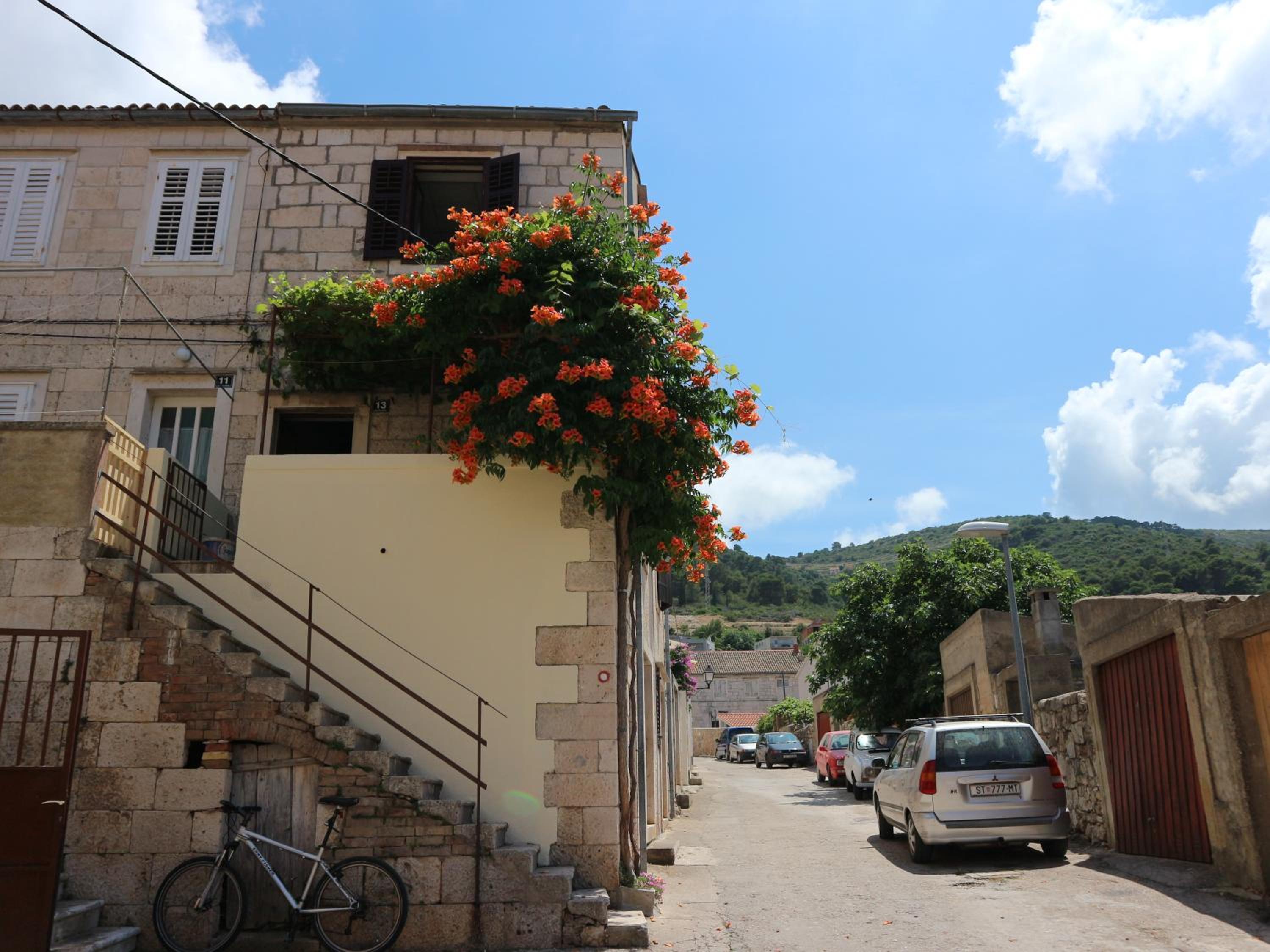 Cunka House view 3