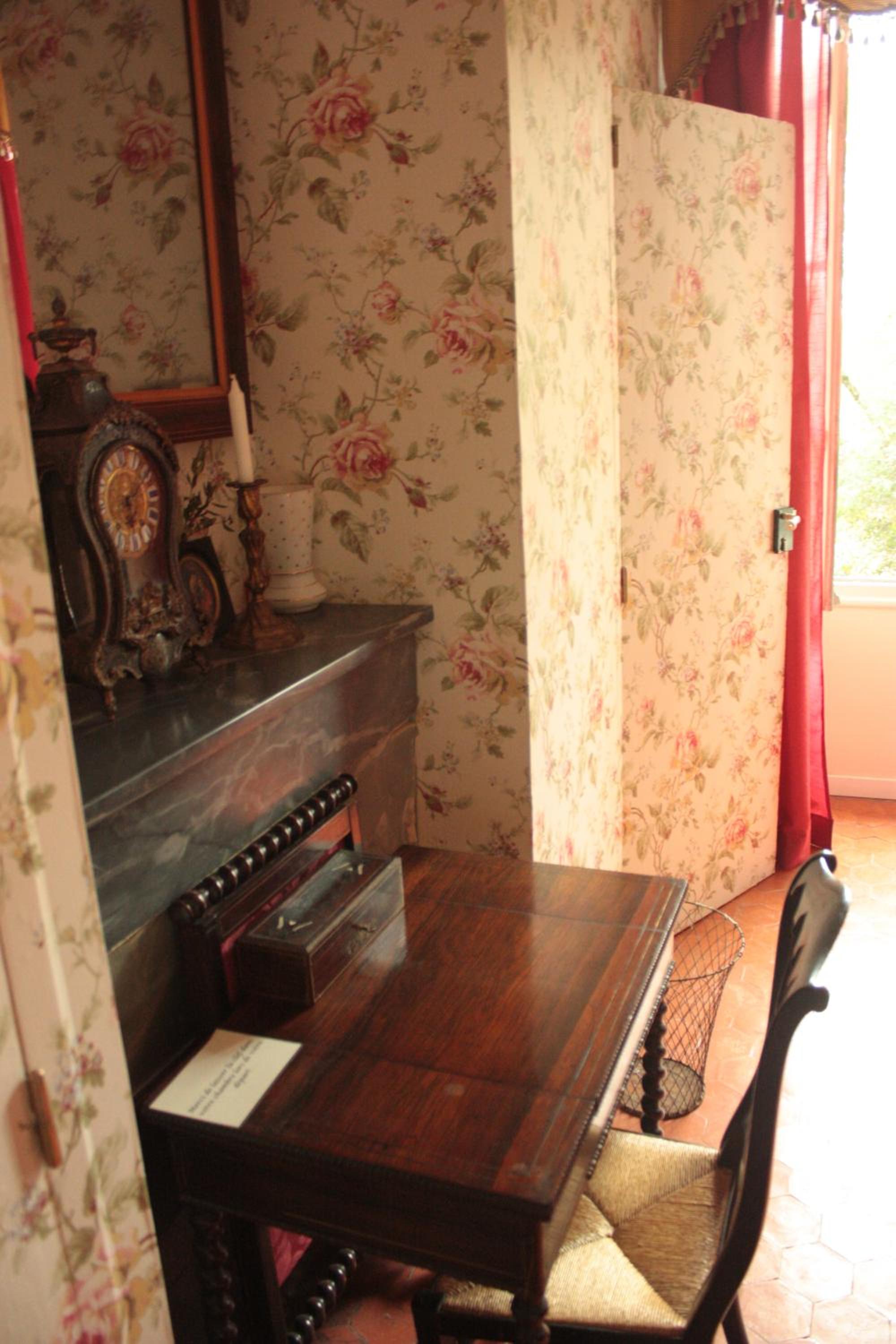 Photo 12