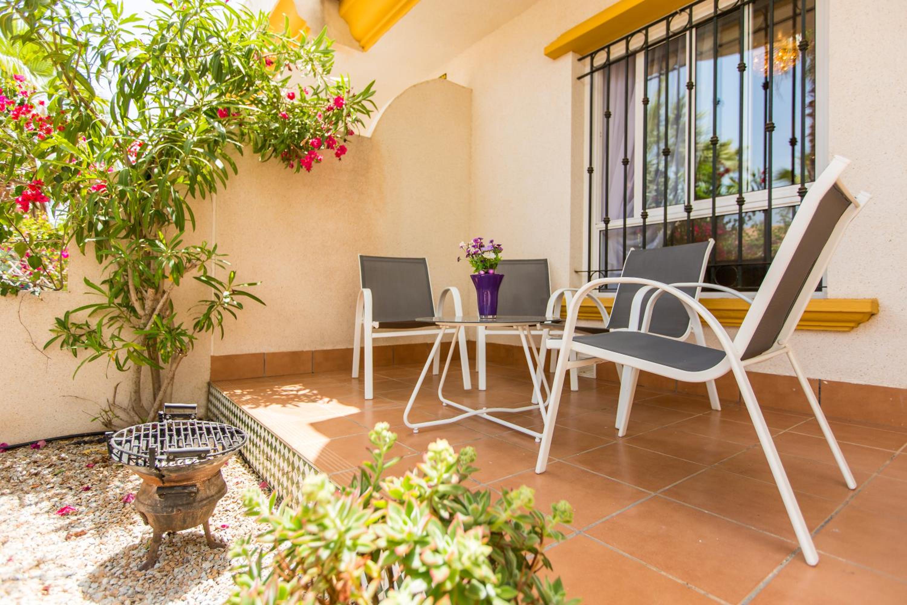 Villa Cabo Roig Coco-Mat view 5