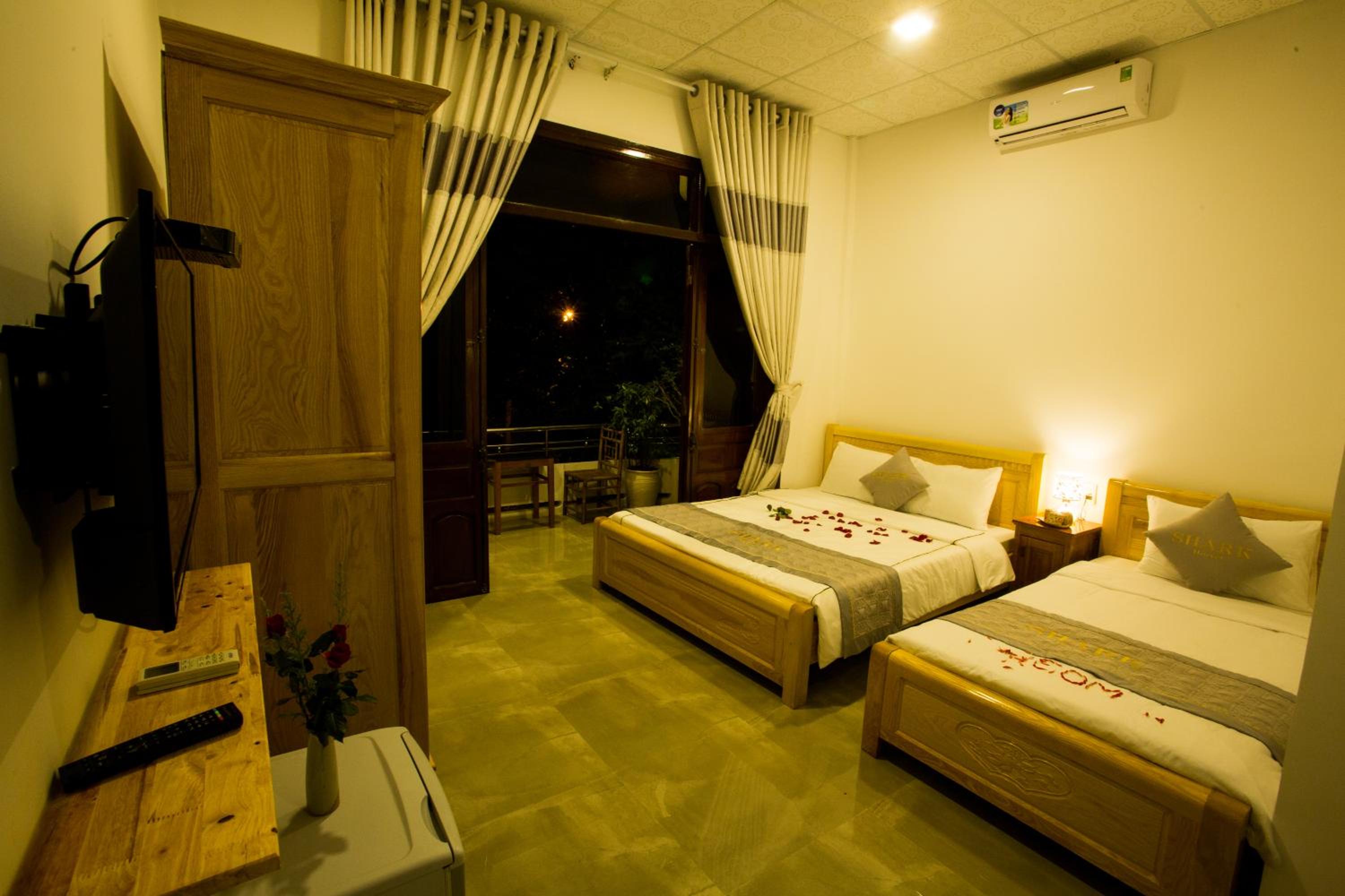 Shark Homestay