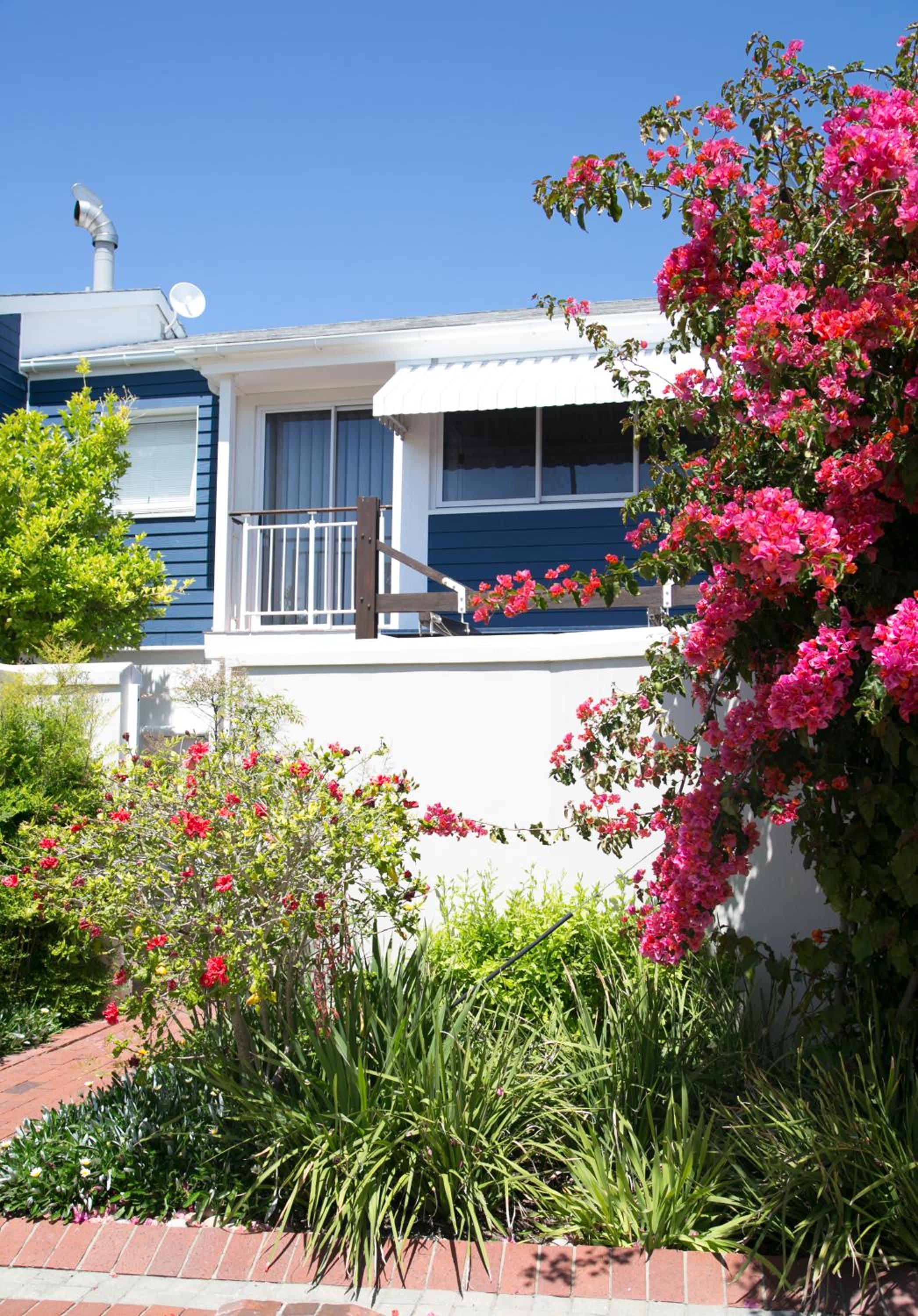 Waterfront - 10 Spinniker Knysna Quays-3 BR life on the water view 5