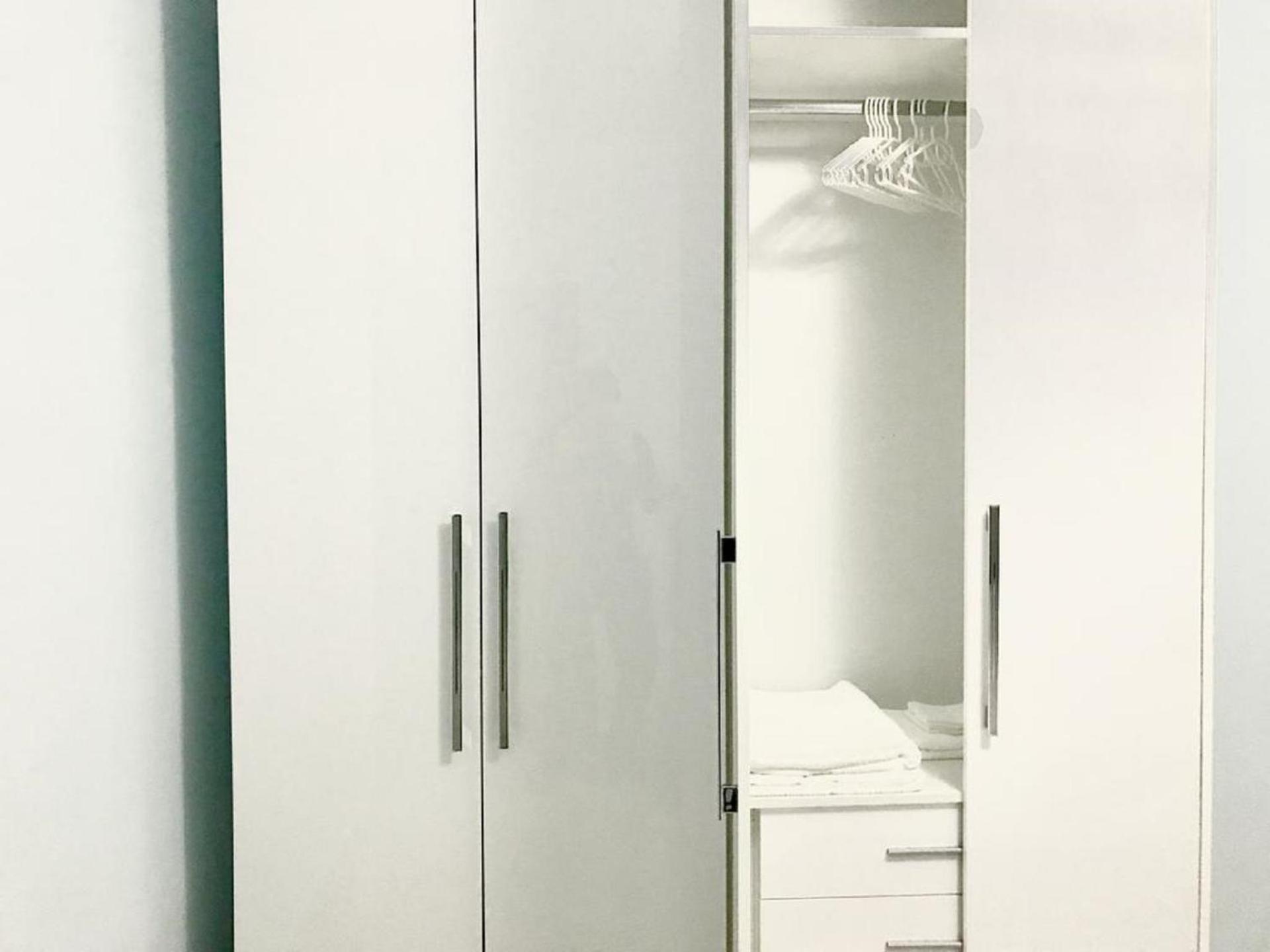EKA Luxury One-Bedroom Apartment