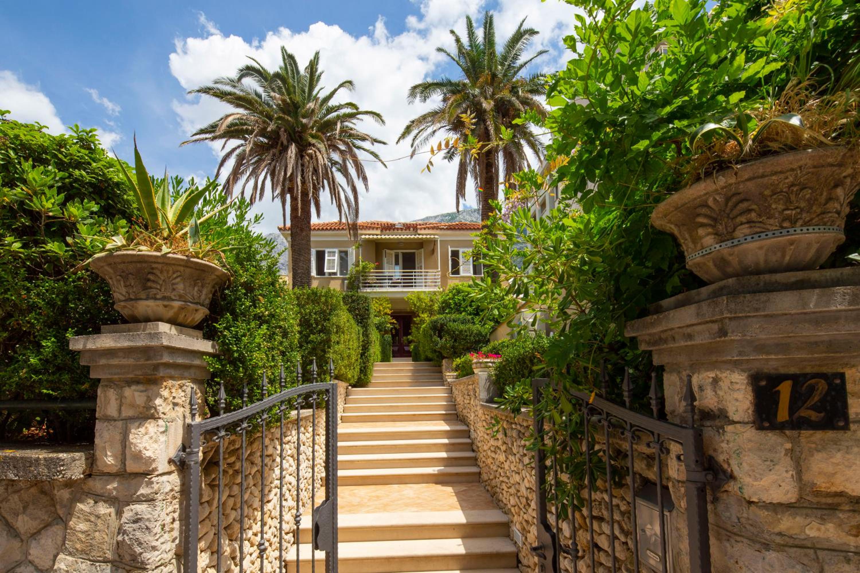 Vila Niko view 3