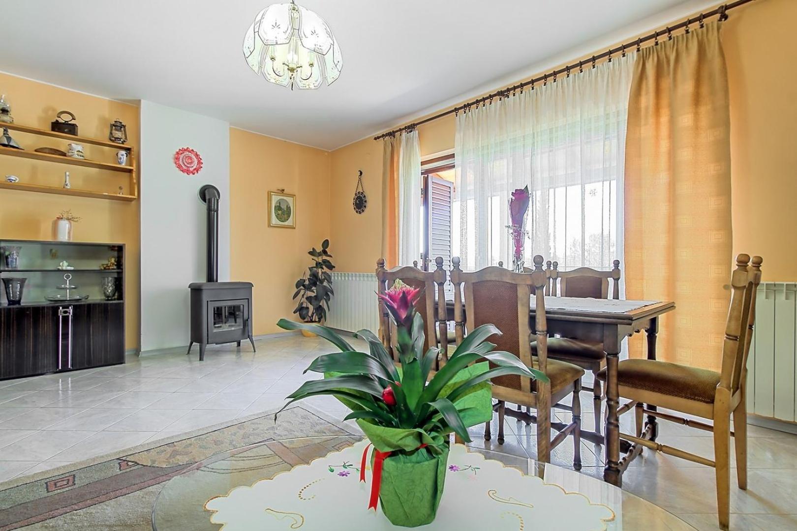 EVA house with apartment