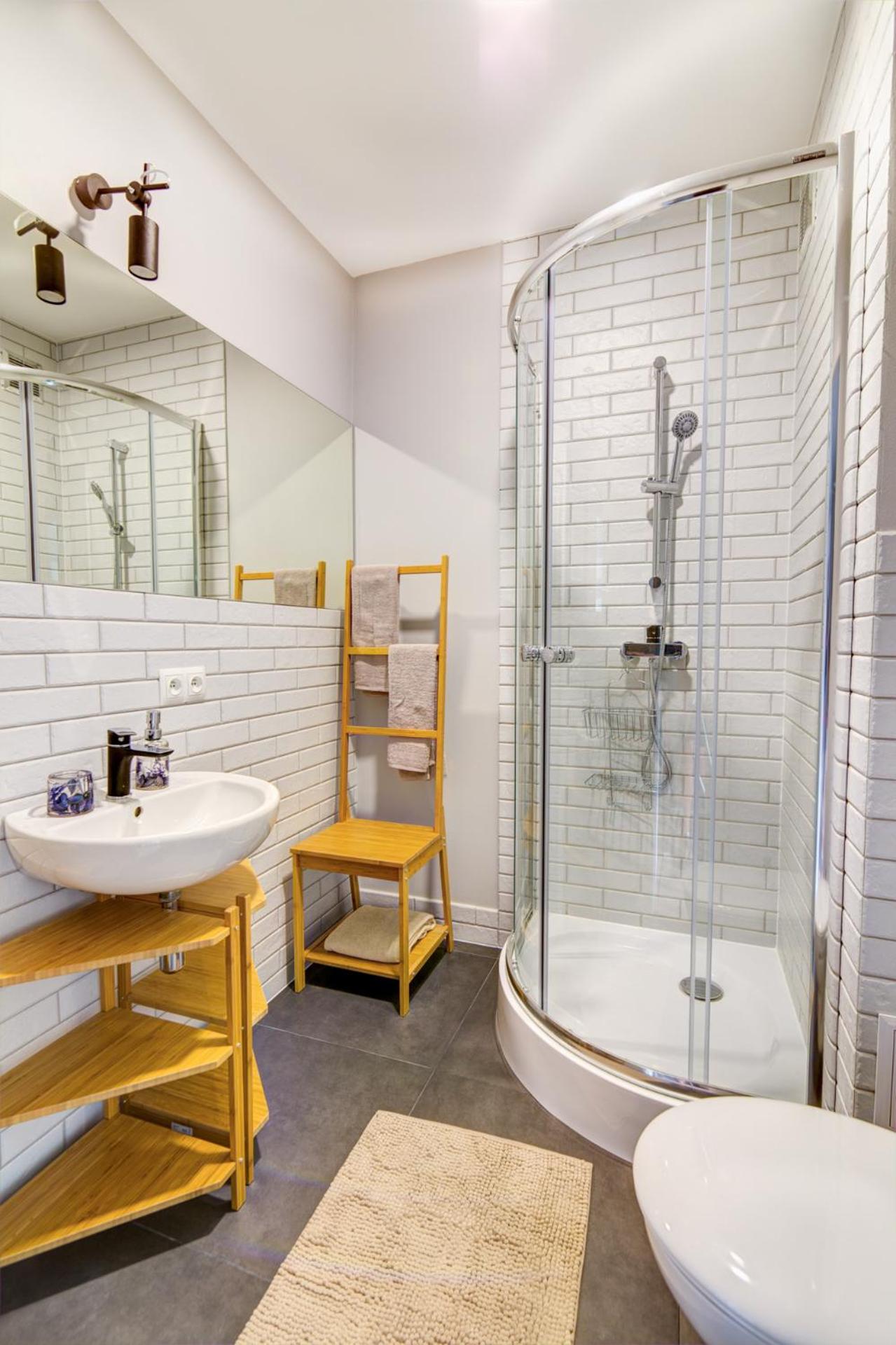 Apartament Halinka salon, sypialnia, kuchnia, balkon Powierzchnia 50m view 2