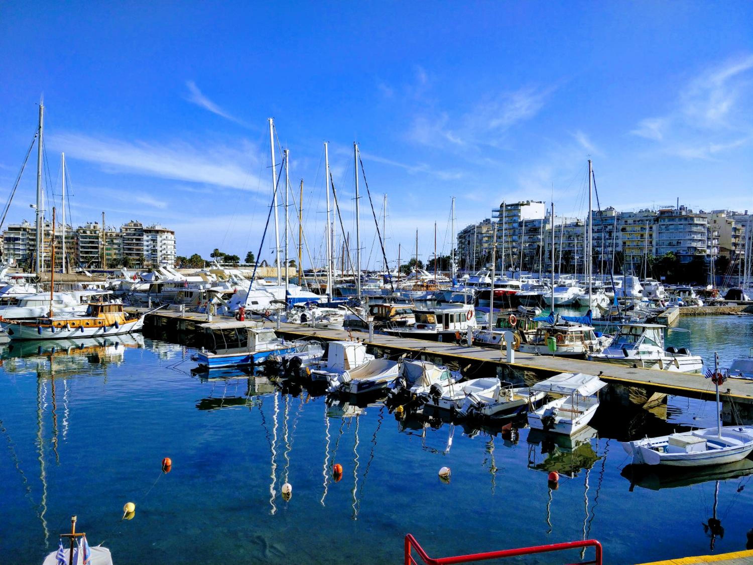 A Refreshed & Rich in Details Apartment in Piraeus (Passalimani - Marina Zeas) view 3