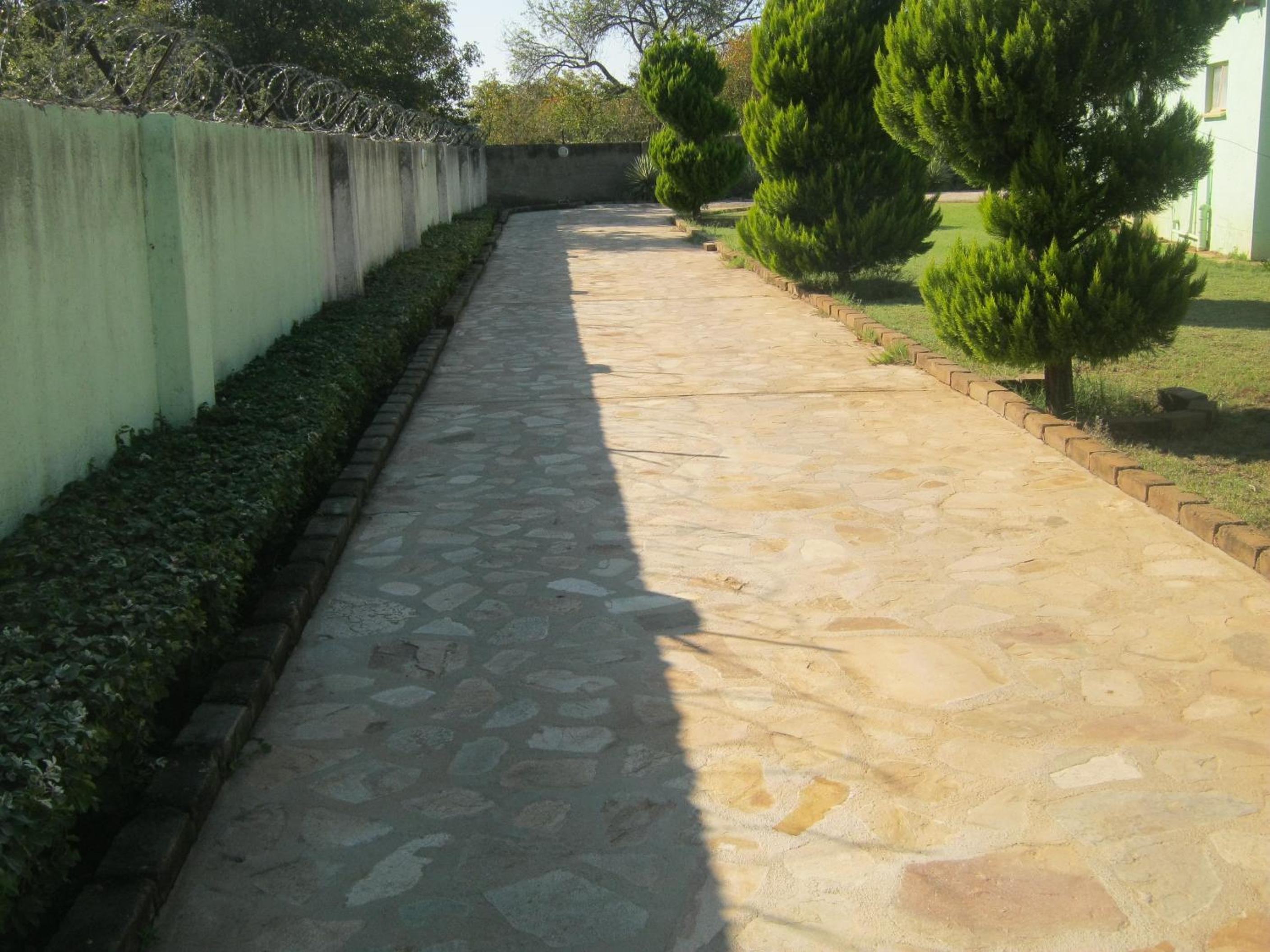 Photo 48