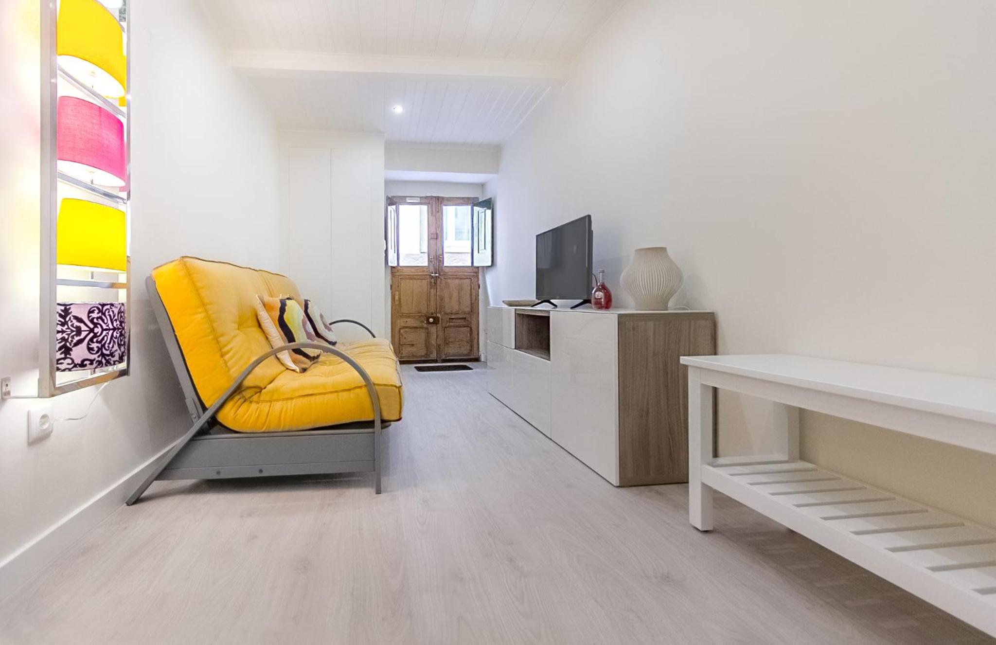 Tram Hideaway | Bica Stay