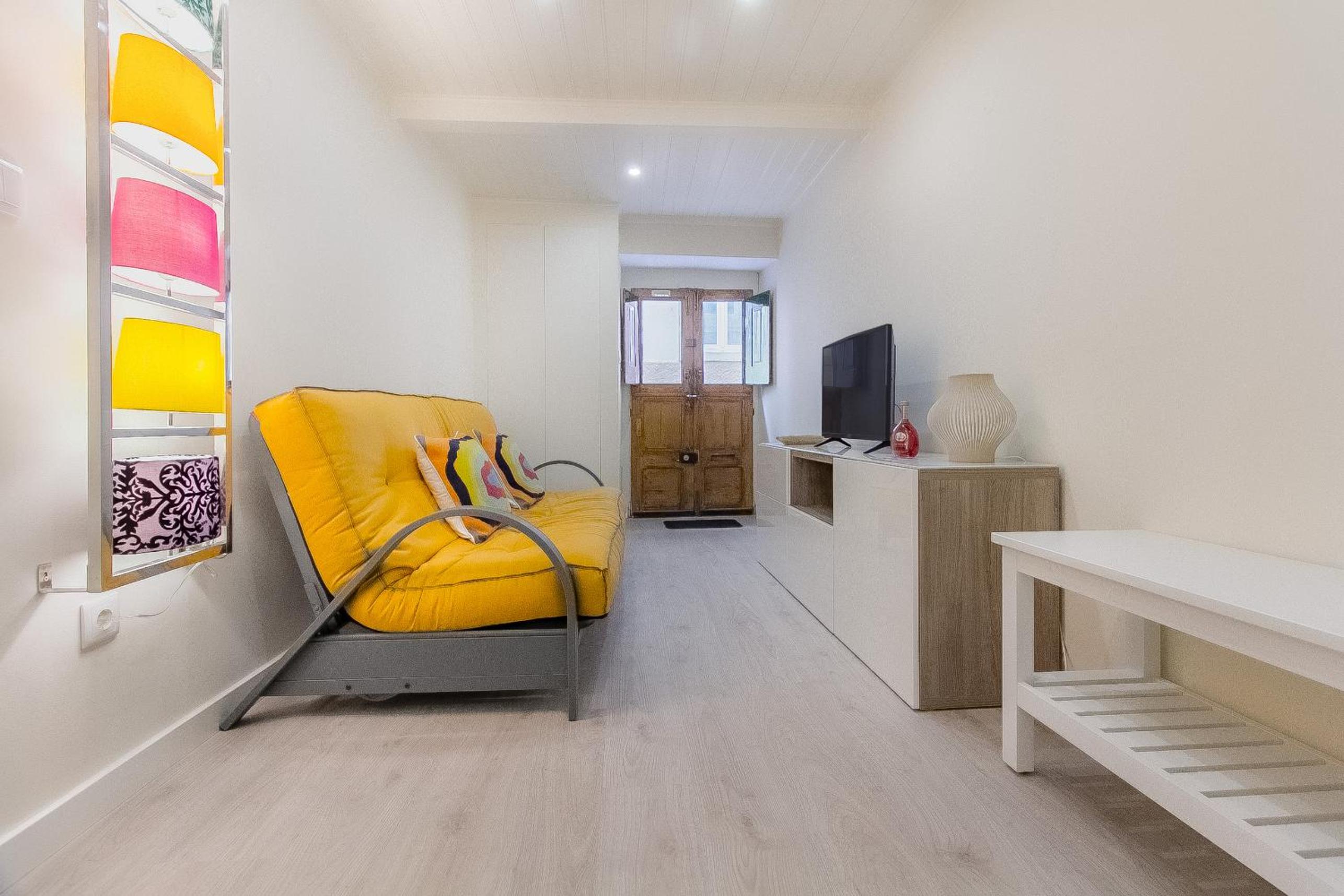 Tram Hideaway | Bica Stay